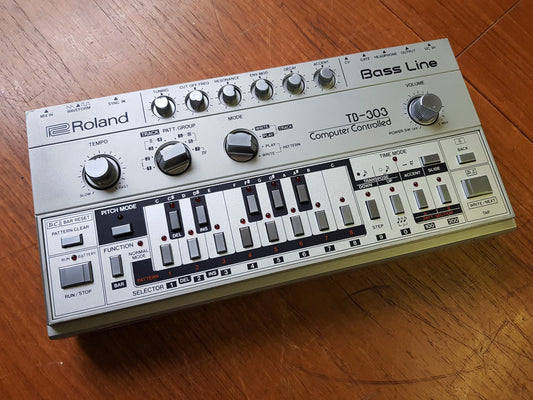 Roland TB-303