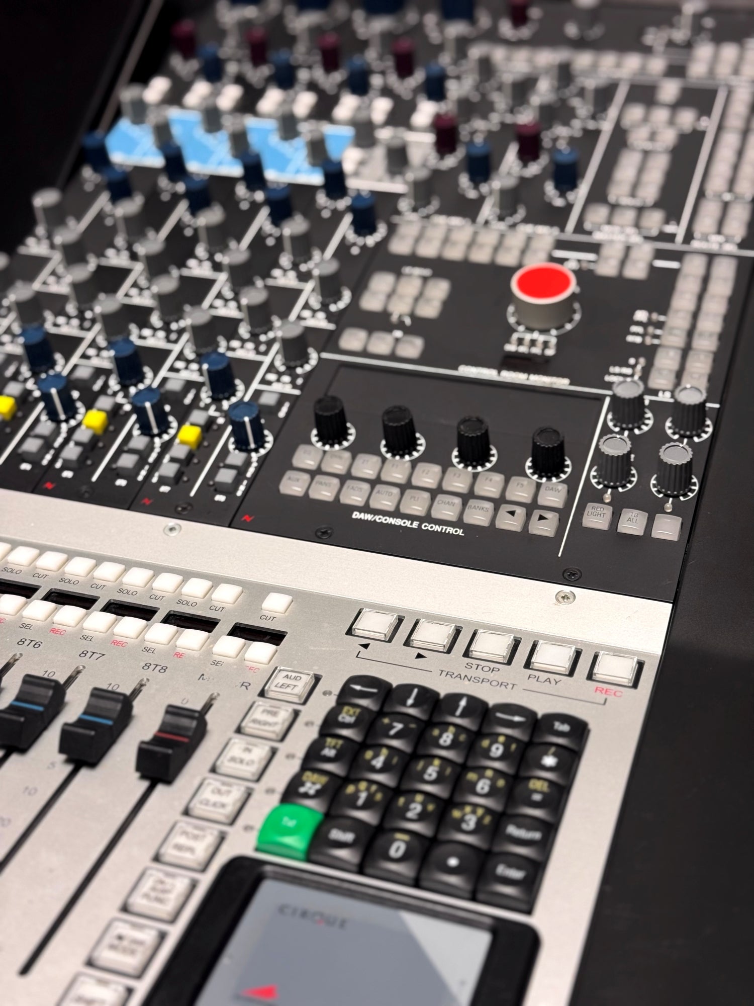 AMS Neve Genesys_6