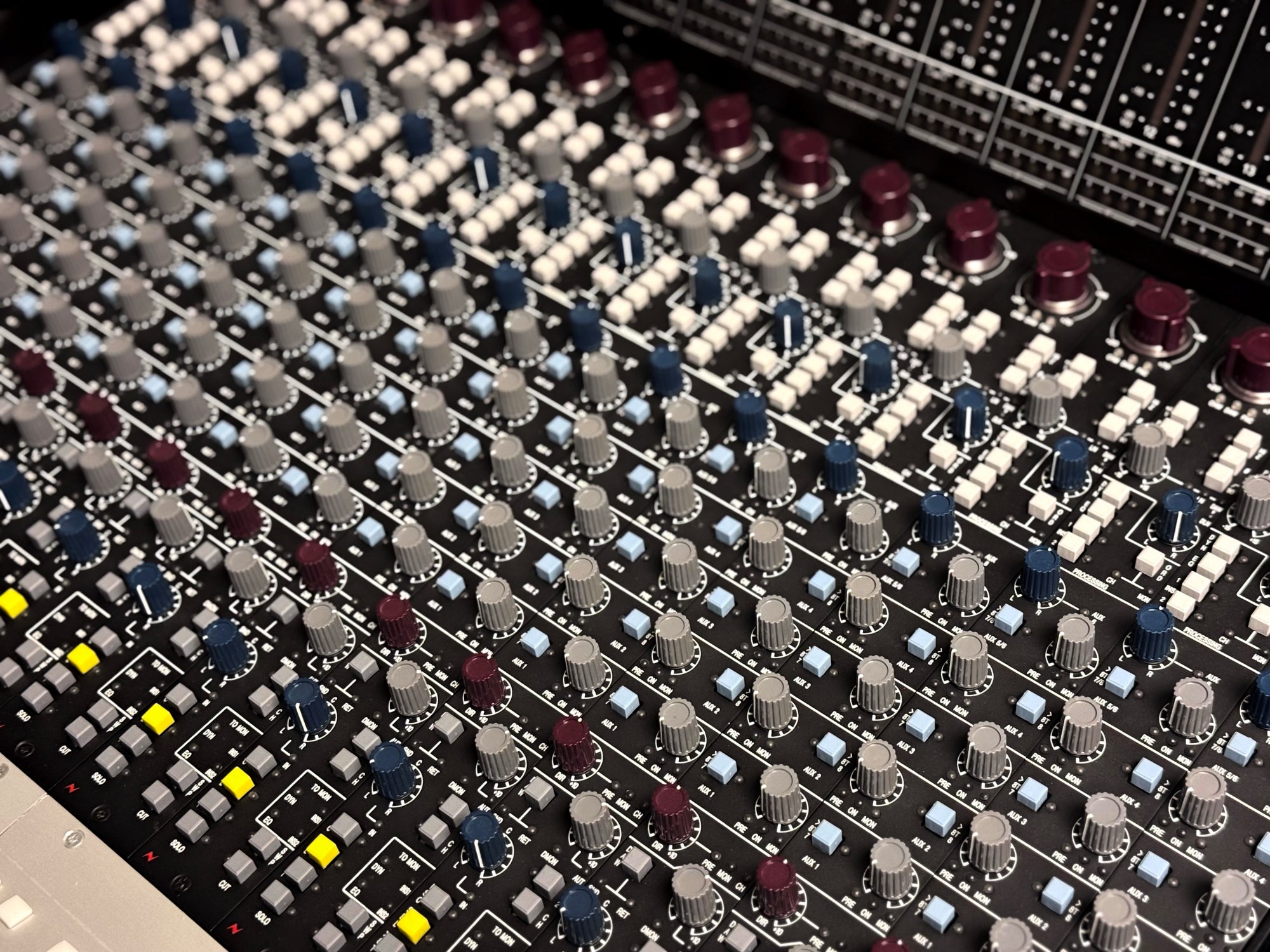 AMS Neve Genesys