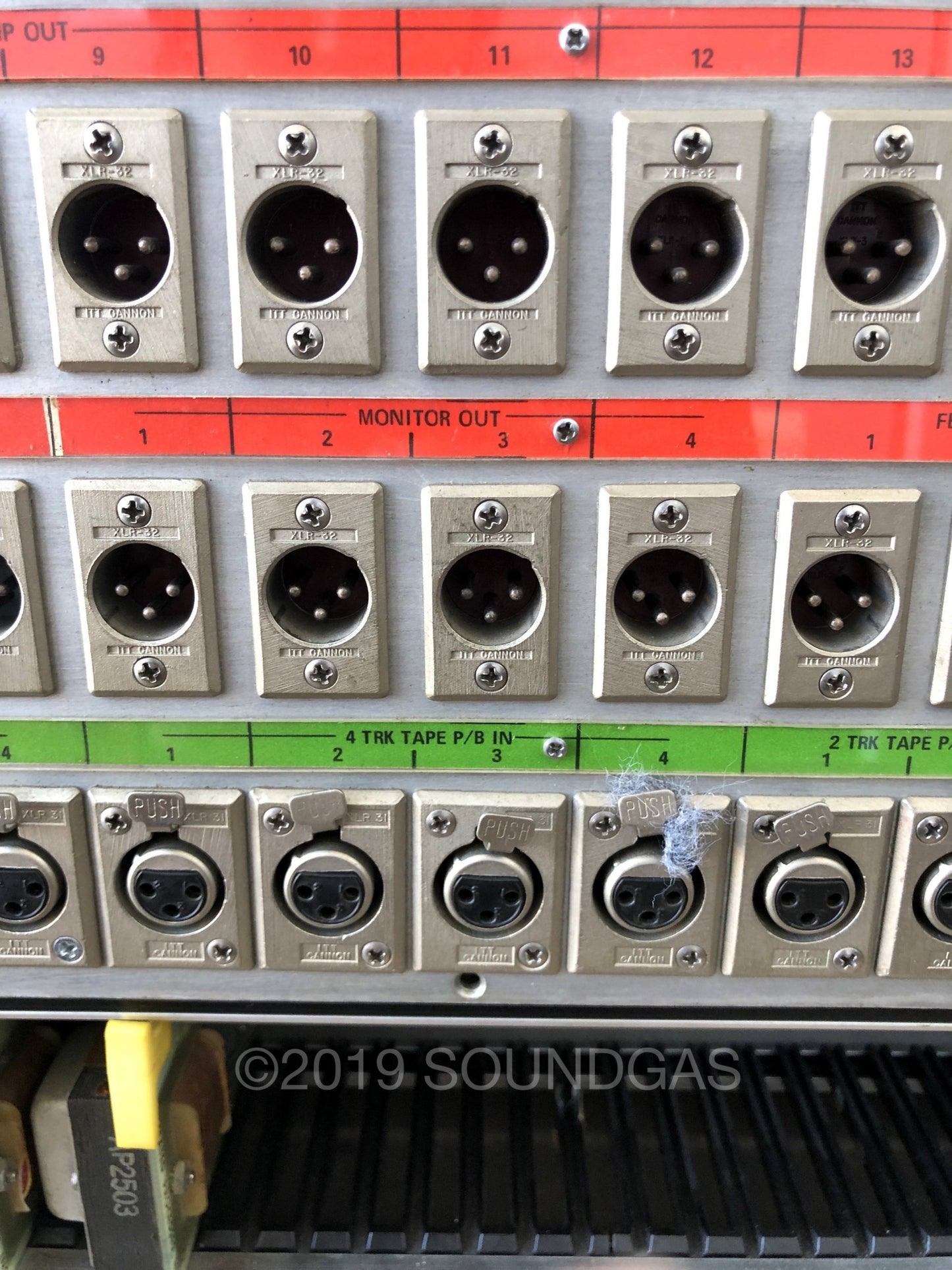 API 1604 Mixing Desk