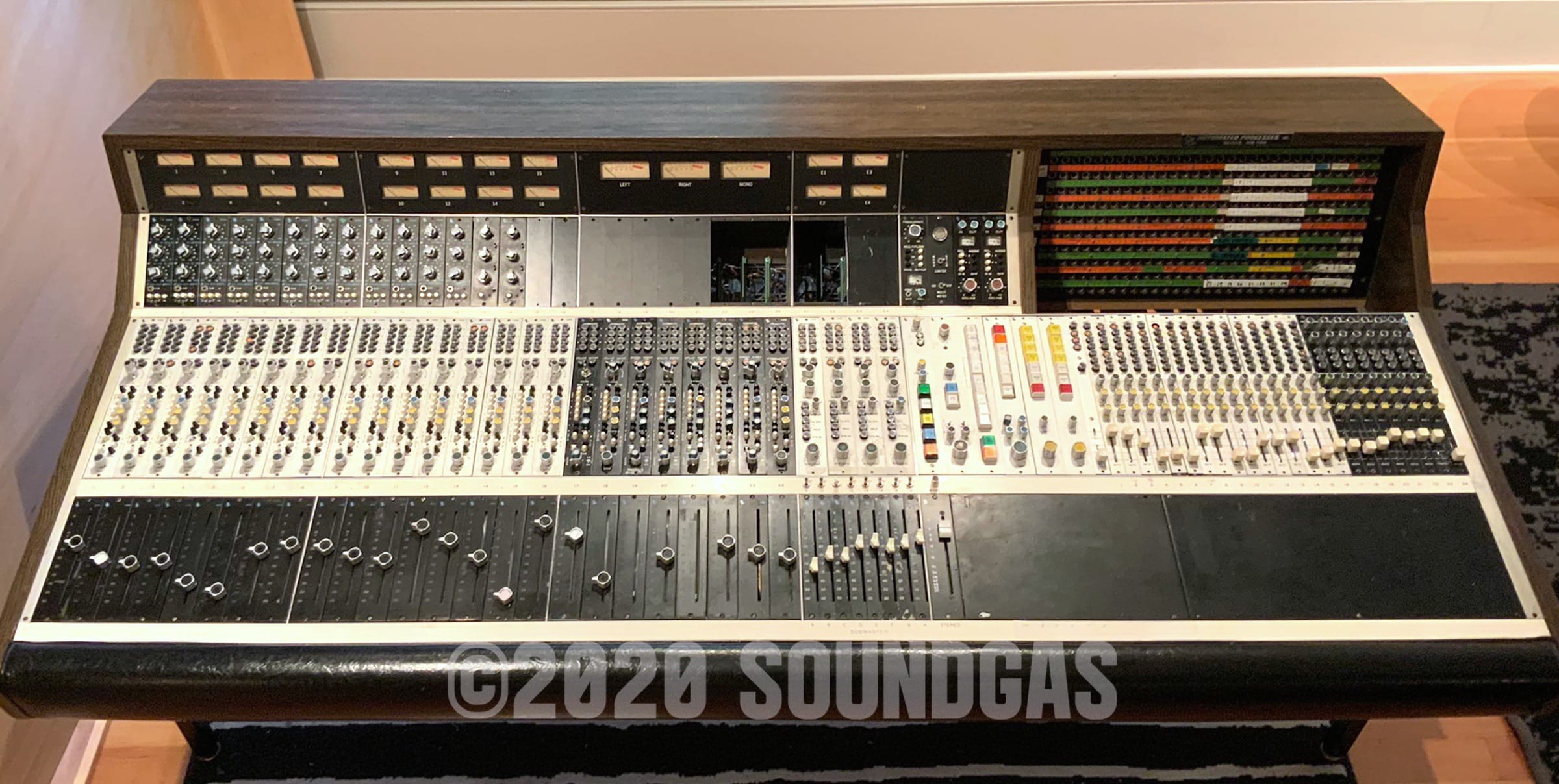 API 2488 Vintage Console (Early 70s) FOR SALE – Soundgas