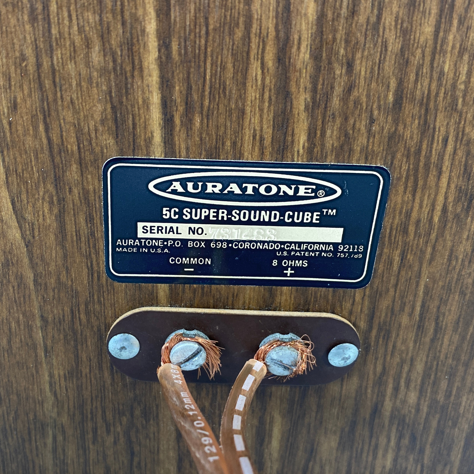 Auratone 5C Super Sound Cube Rear 2 (731437x731483)