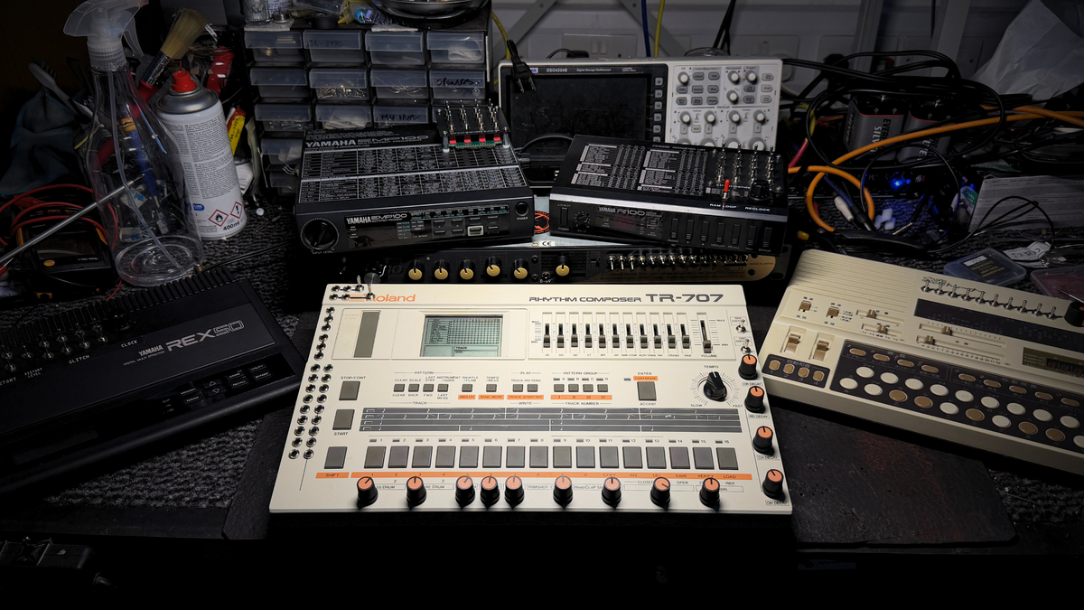 Circuitbent Gear at Soundgas