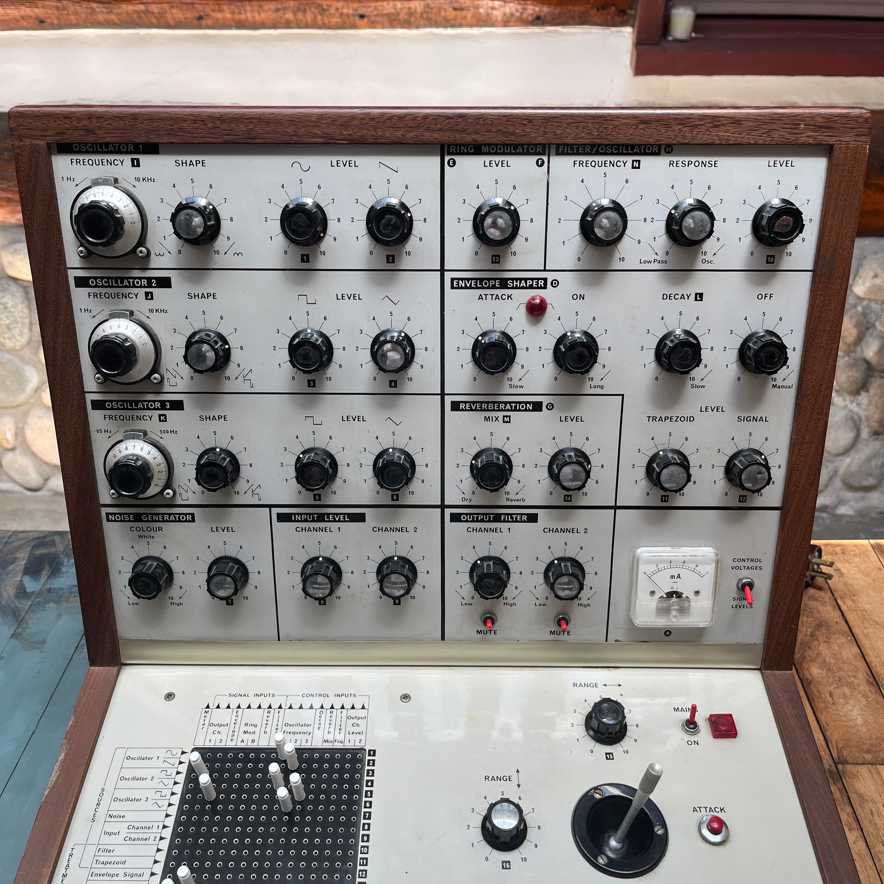 EMS VCS 3 Putney and Cricklewood 194 14