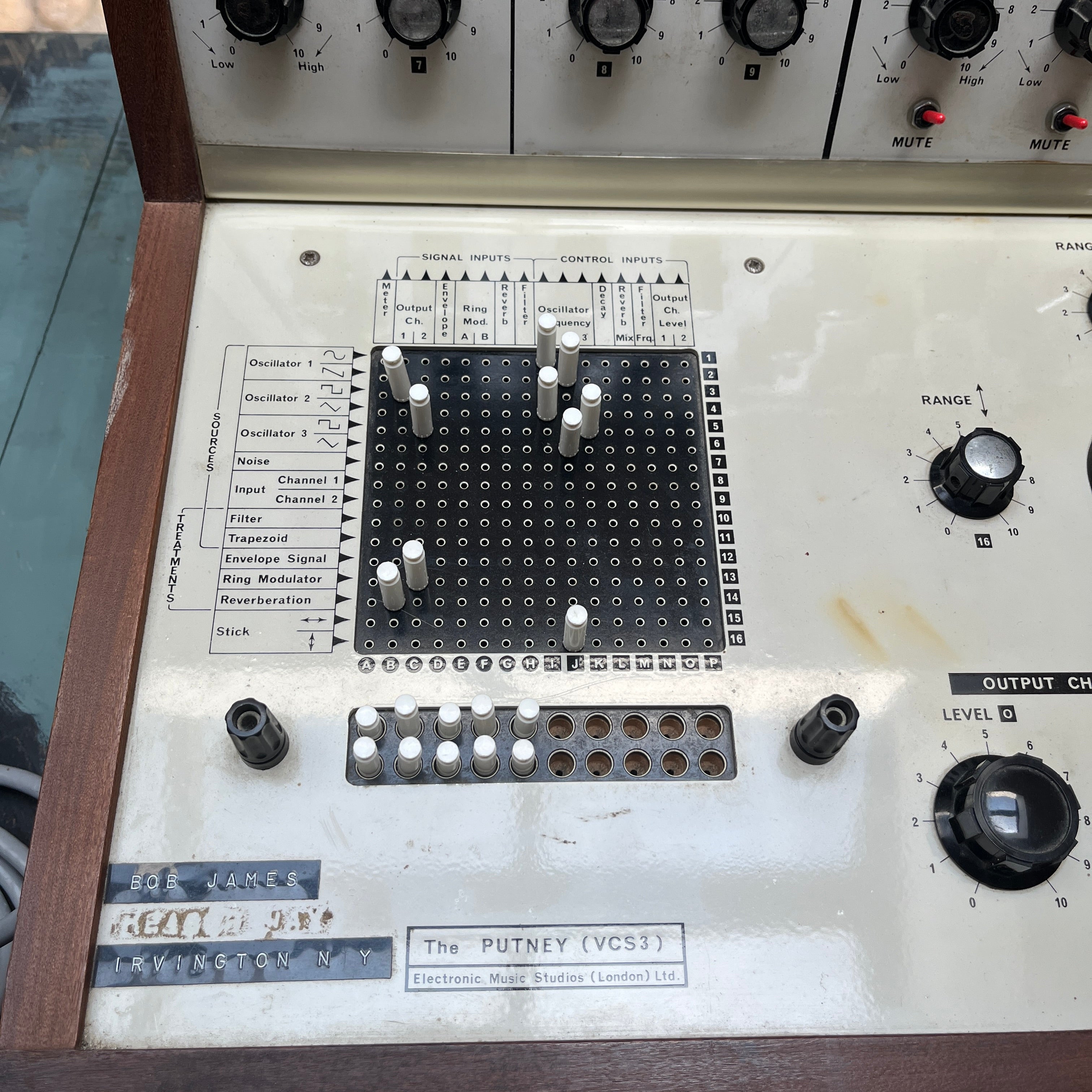 EMS VCS 3 Putney and Cricklewood 194 18