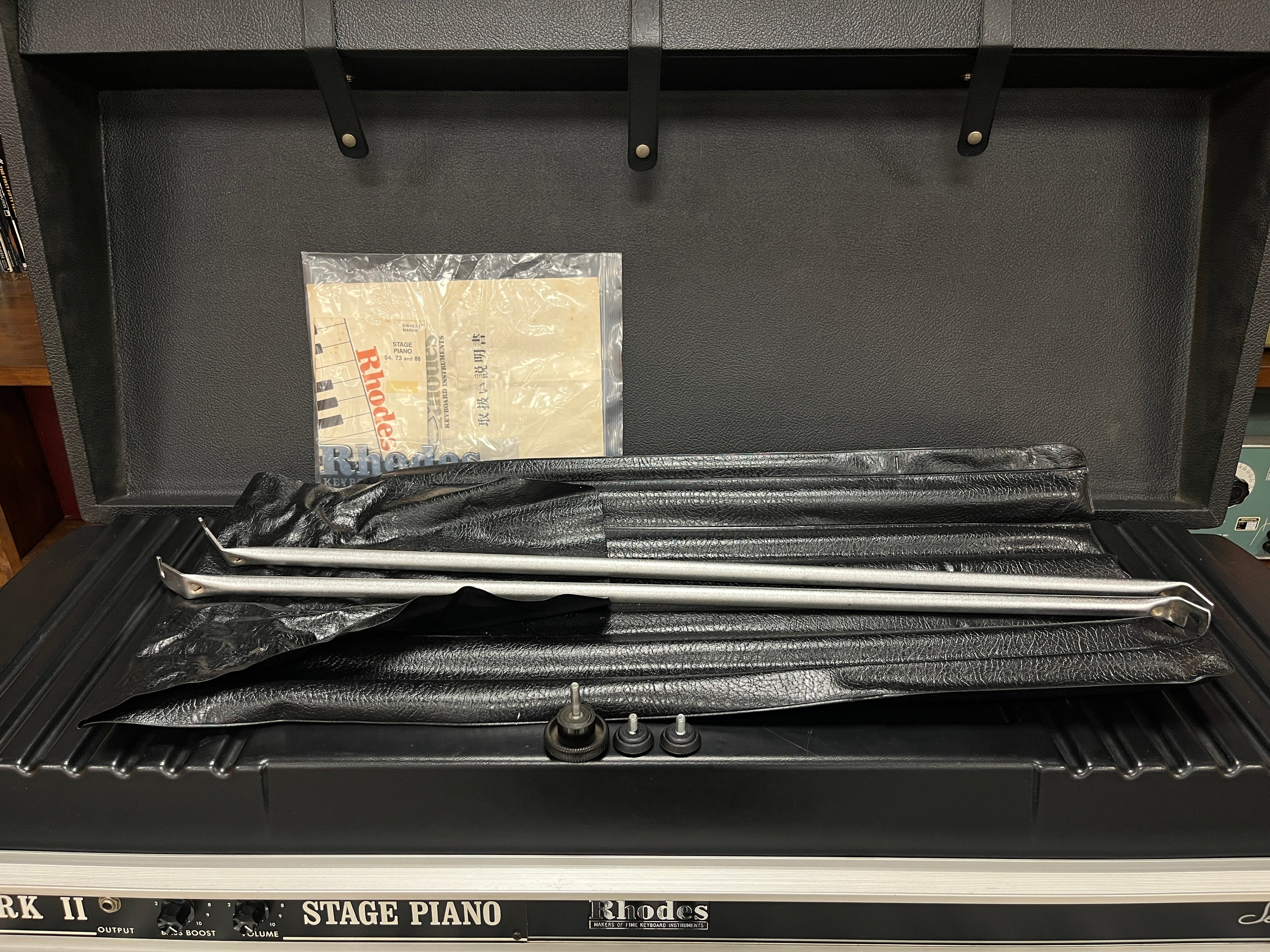 Fender Rhodes Stage 73 MK2 Accessories (K797262)