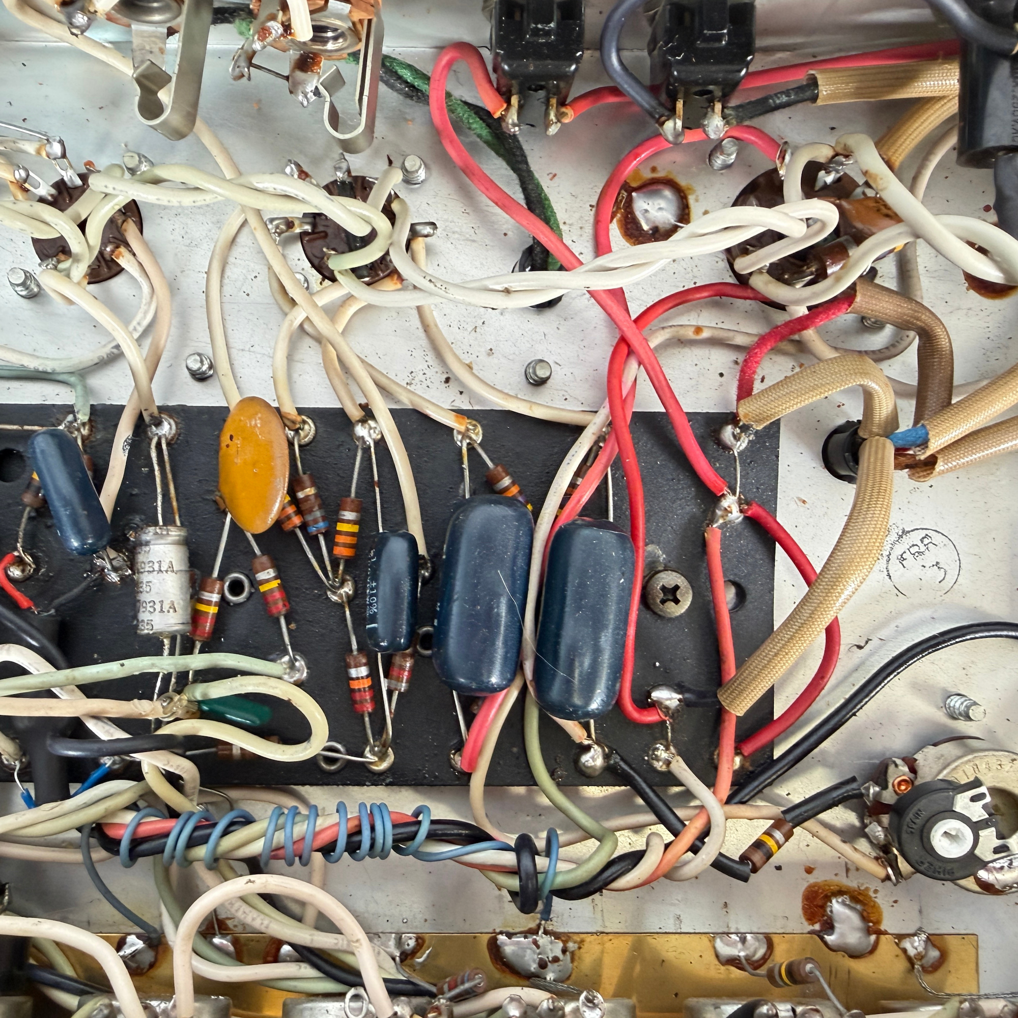 Fender Vibrolux Reverb_13