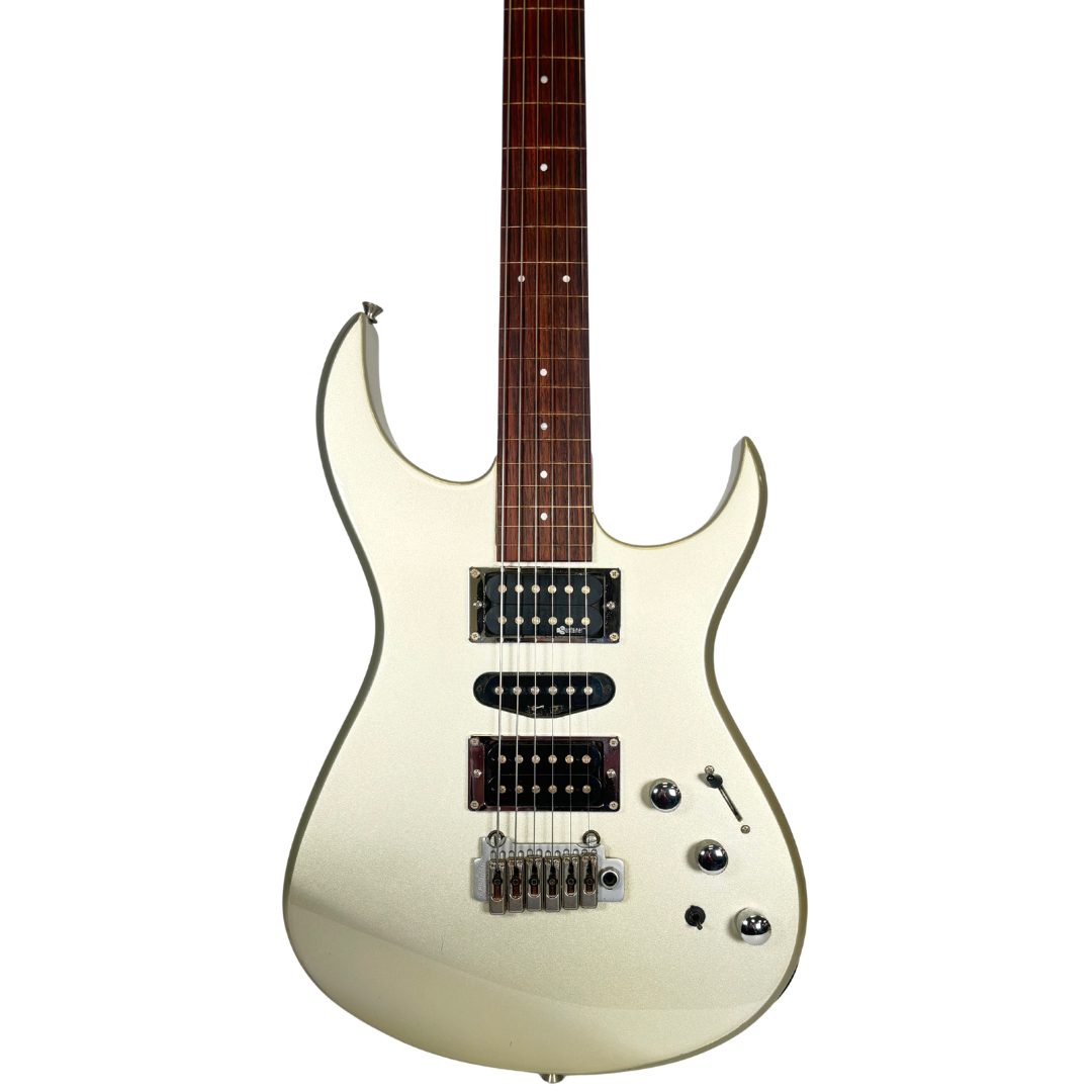 Fernandes Sustainer Fretless Guitar - BC4567 close