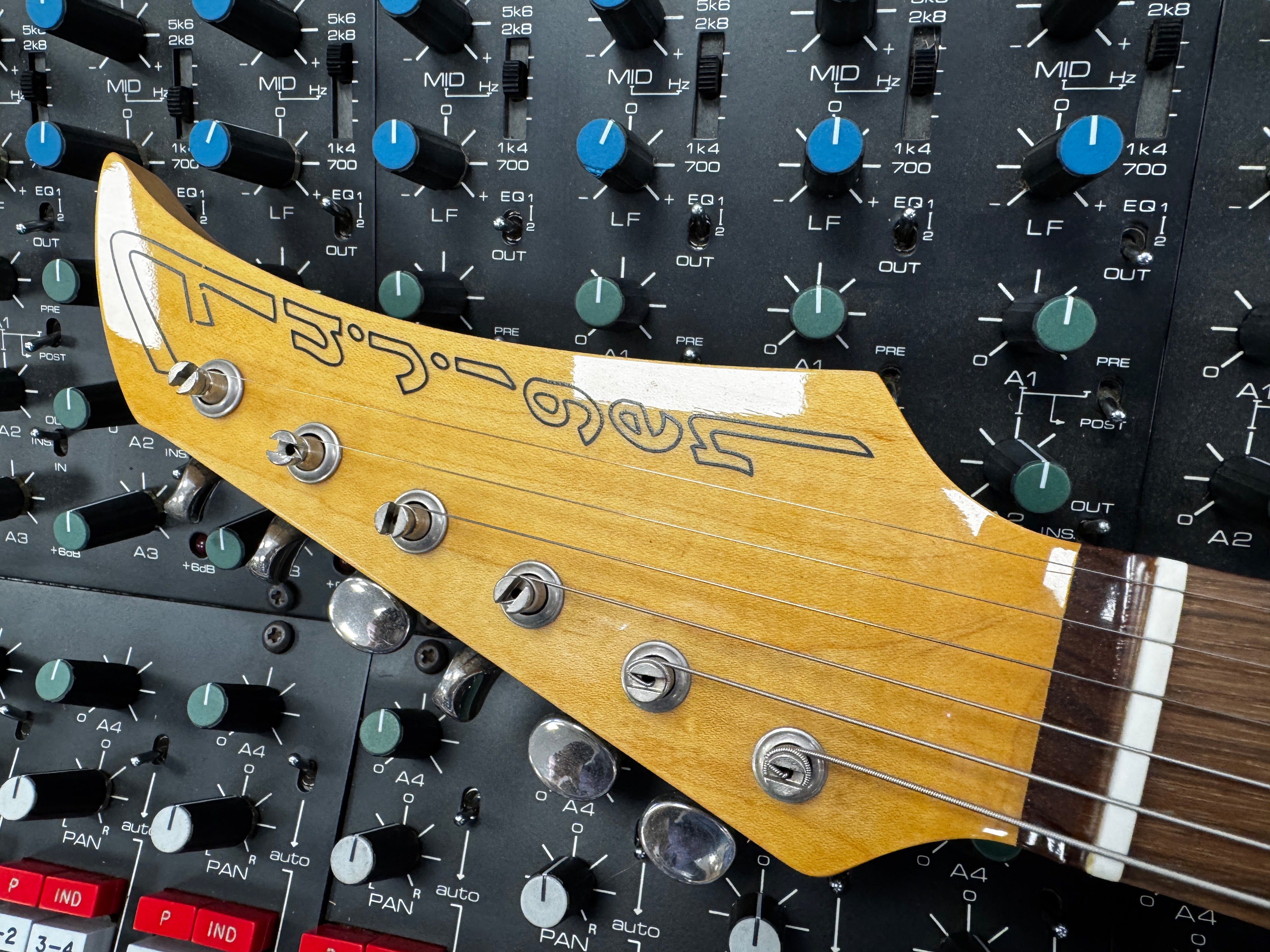 Fujigen PP4-380 Offset Electric Guitar Headstock