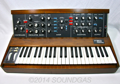 MOOG MUSIC MINIMOOG MODEL D (1973)