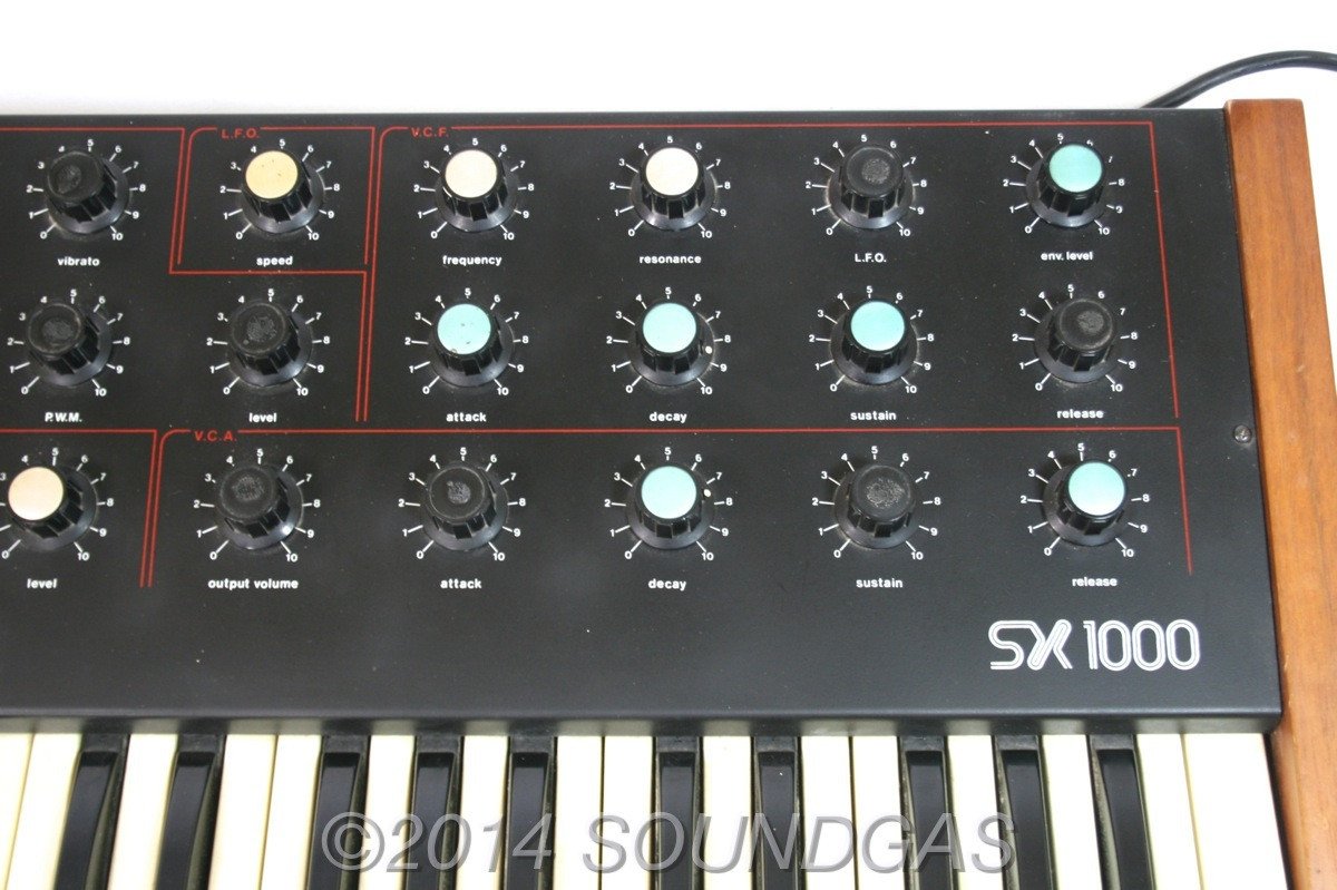 JEN SX-1000 Synthesiser (Right Side)