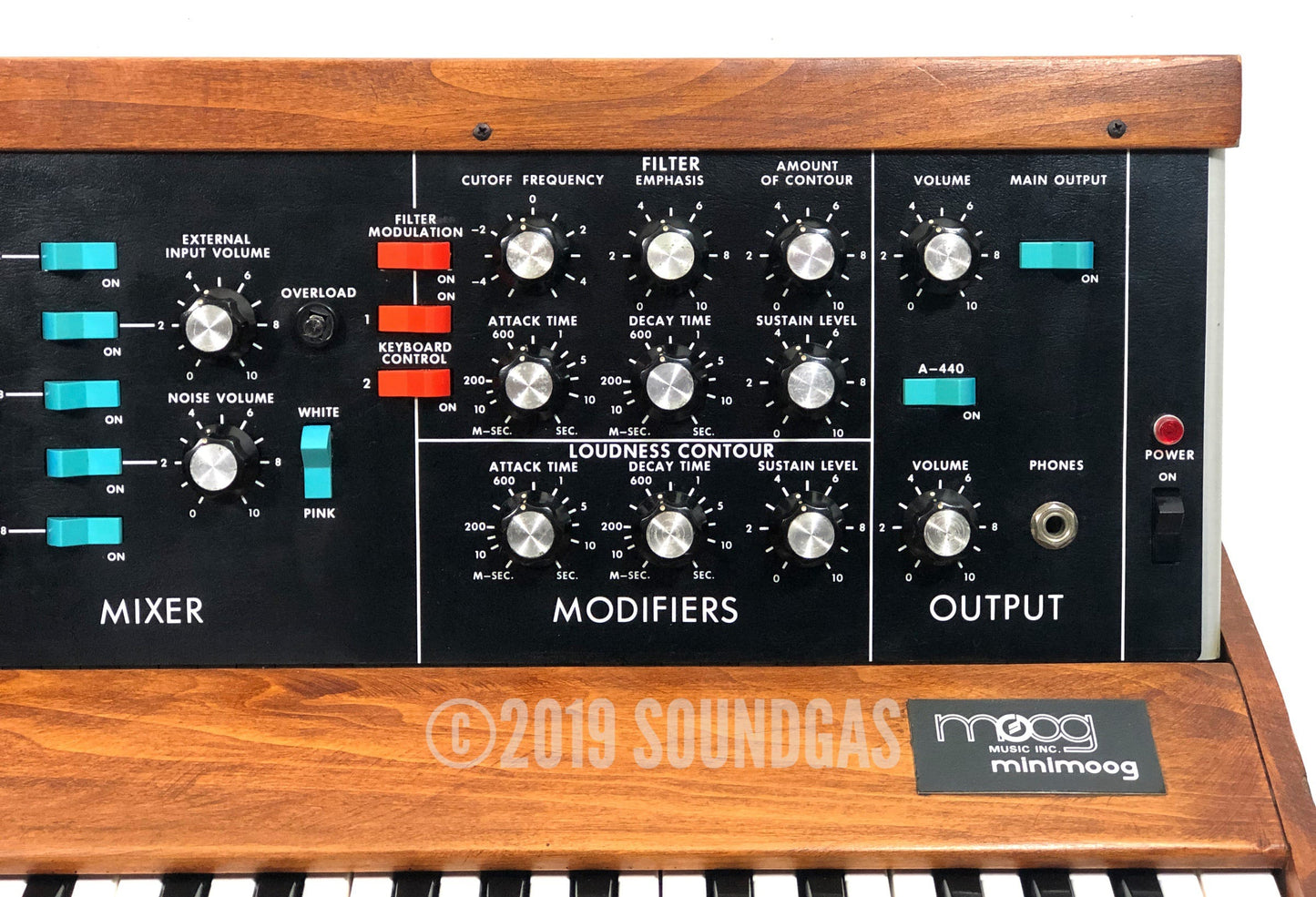 Moog 1974 Minimoog Model D + Kenton MIDI