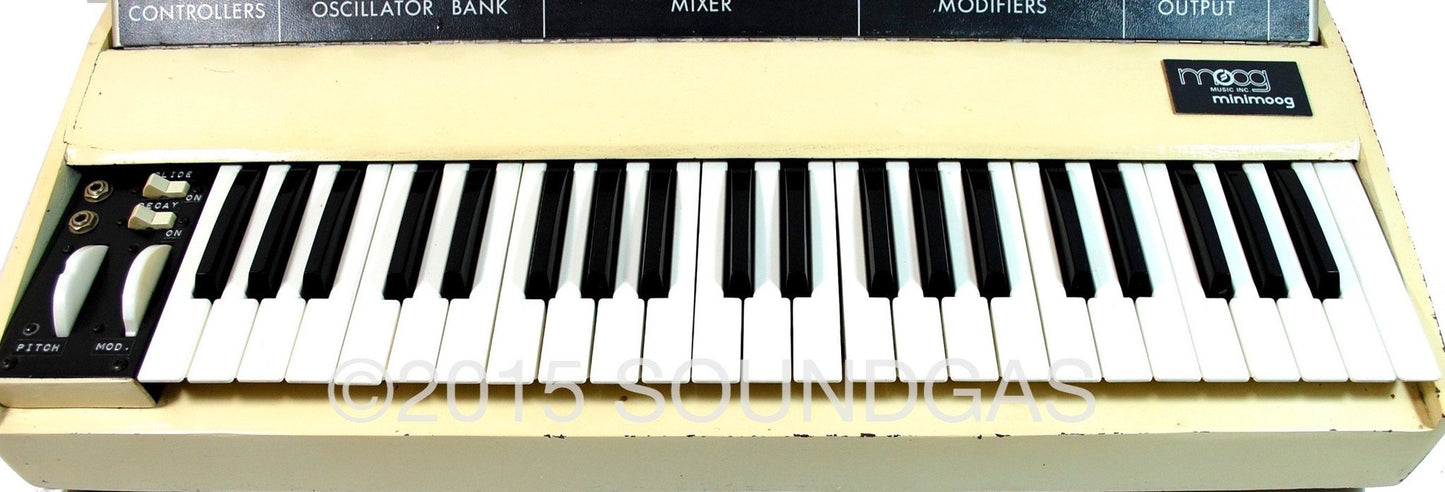 1973 MINIMOOG MODEL D