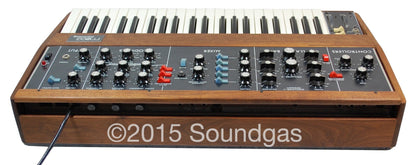 MOOG MUSIC MINIMOOG MODEL D (1972)