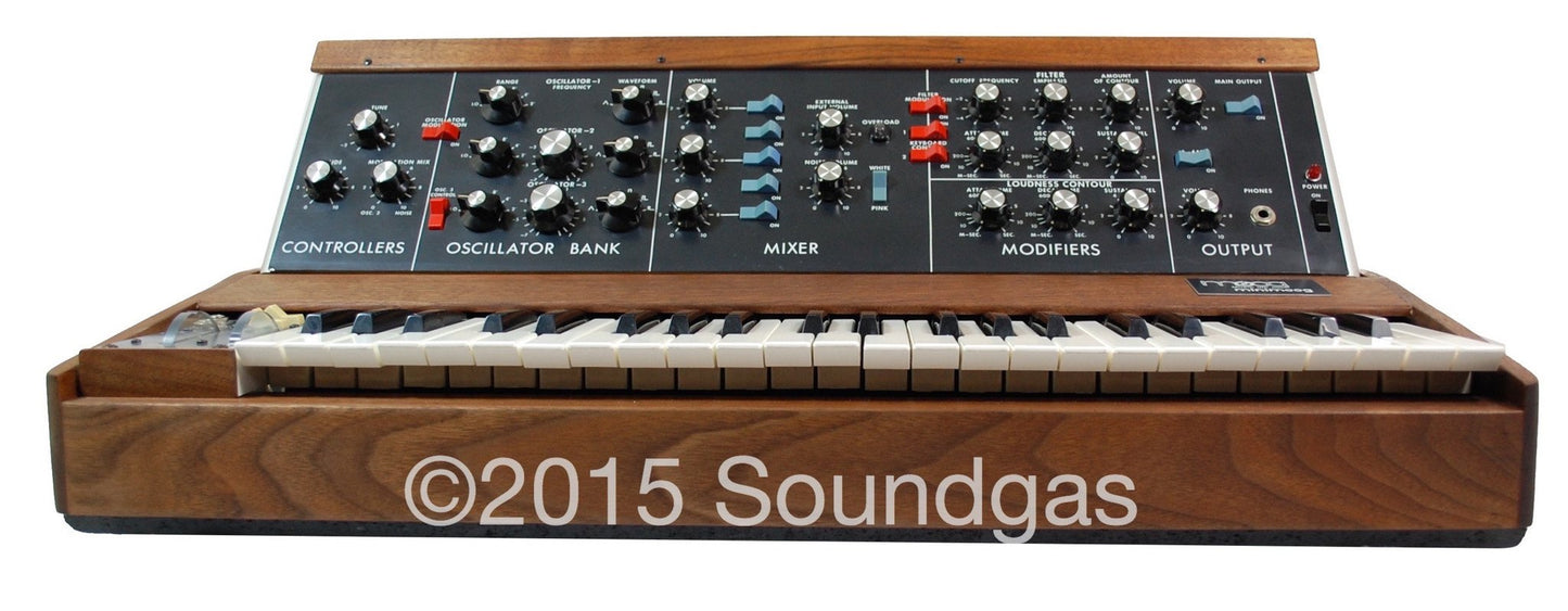 MOOG MUSIC MINIMOOG MODEL D (1972)