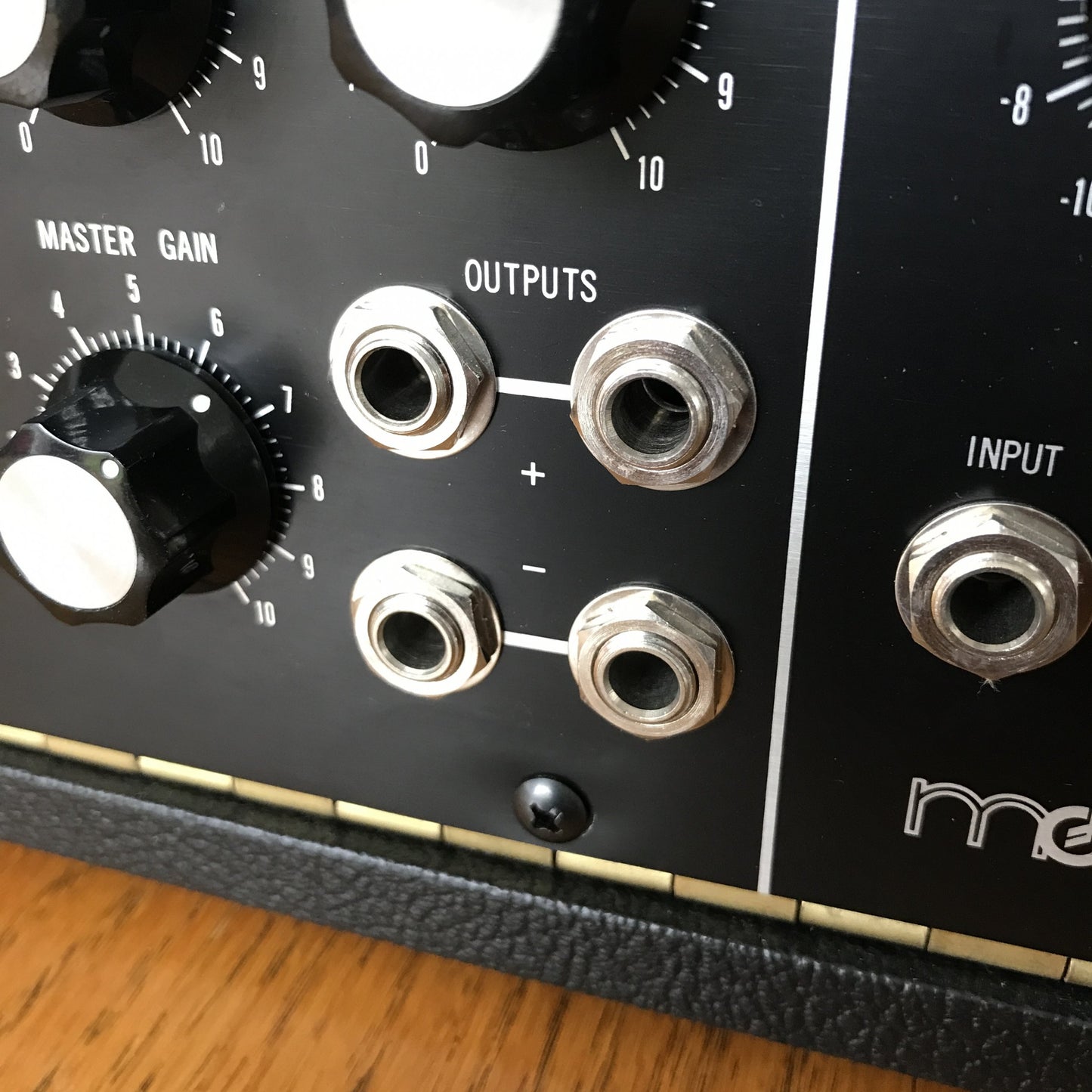 Moog Model 10