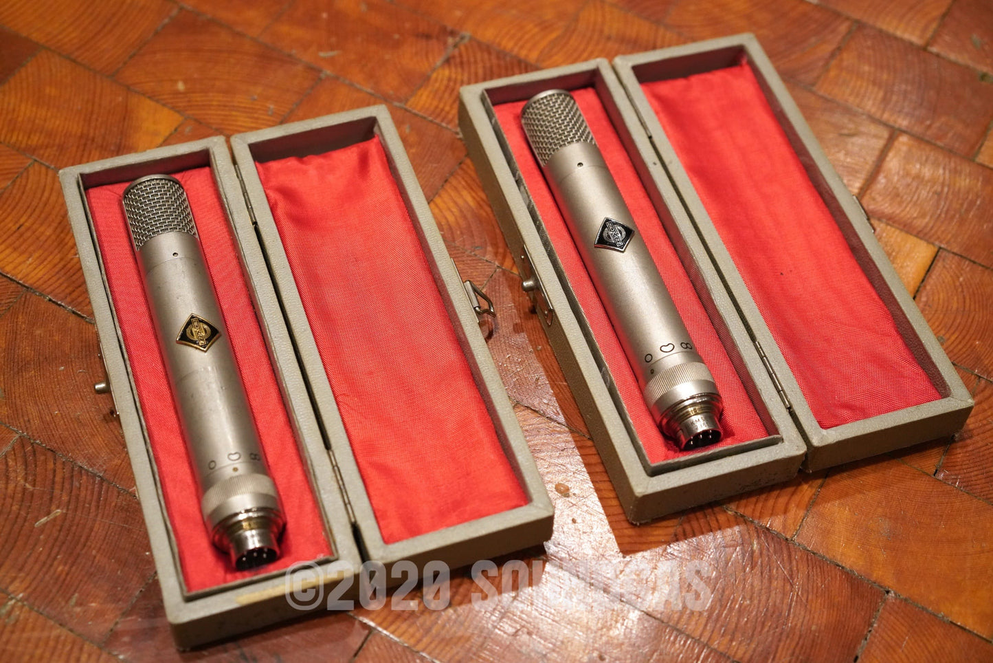 Stereo Pair Neumann KM56