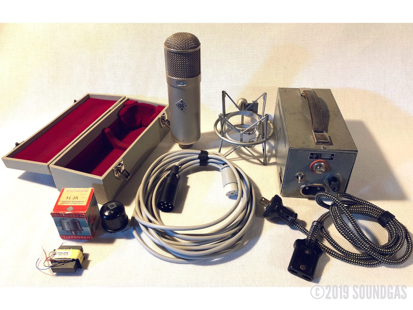 Telefunken U47 (Neumann)