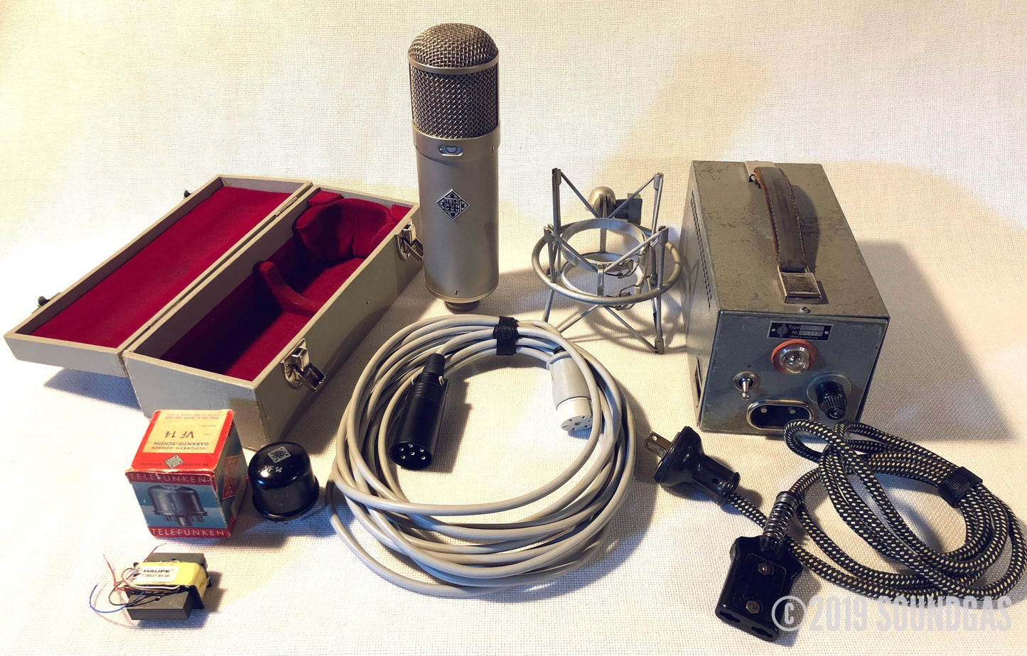 Telefunken U47 (Neumann)