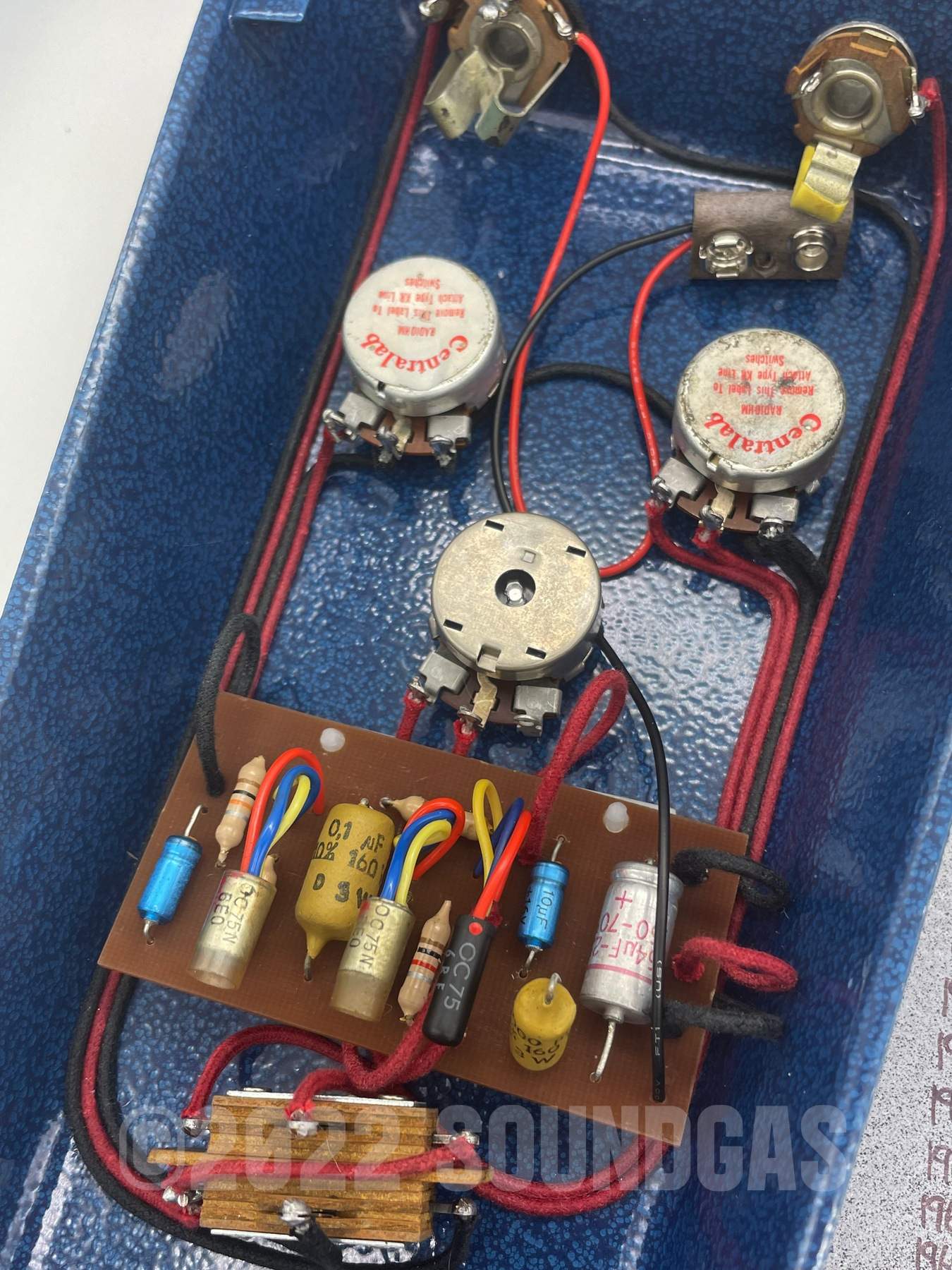 R2R Electric Aged Supa MKII Fuzz Rupert 1964 Norelco
