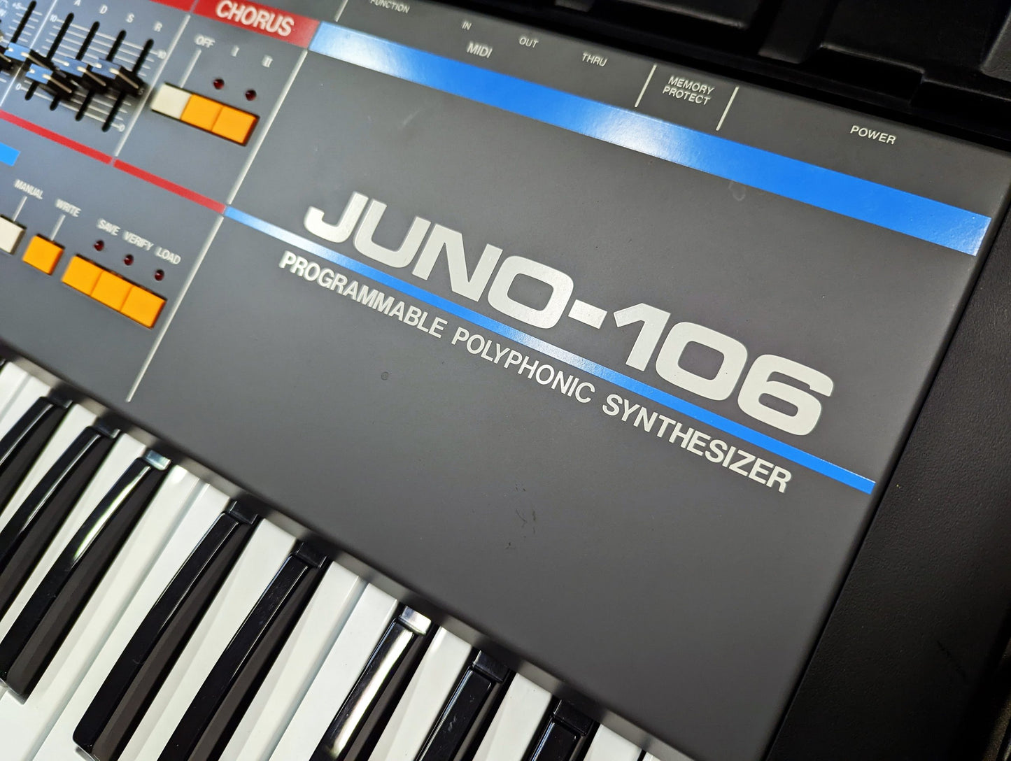 Roland Juno-106 - Near Mint