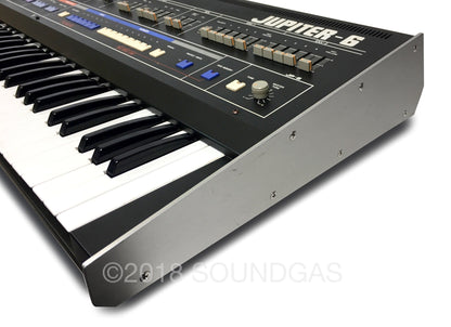 Roland Jupiter-6