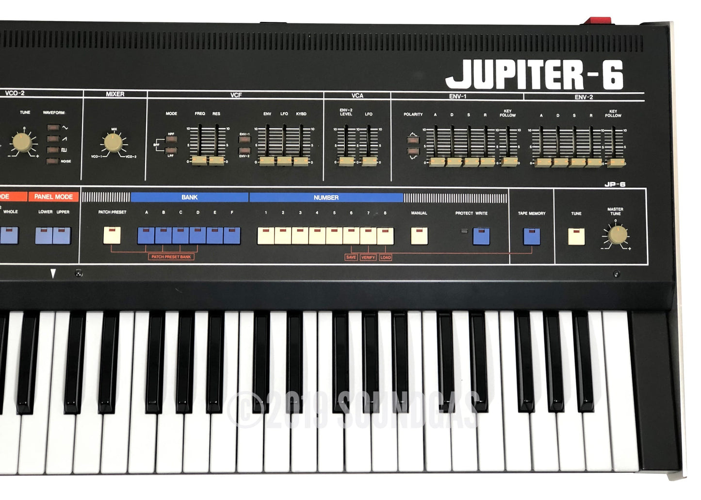 Roland Jupiter-6