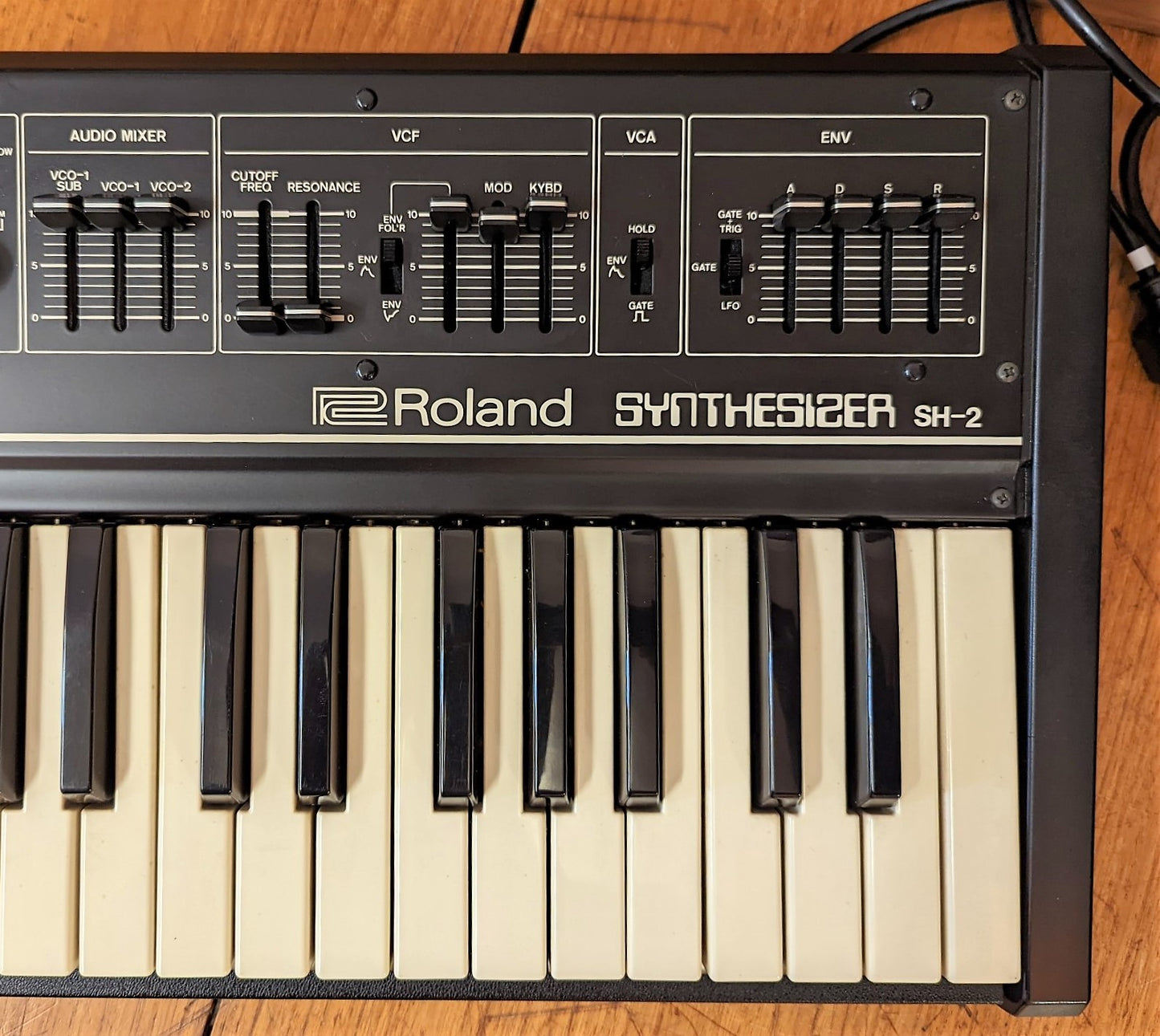 Roland SH-2 Synthesizer