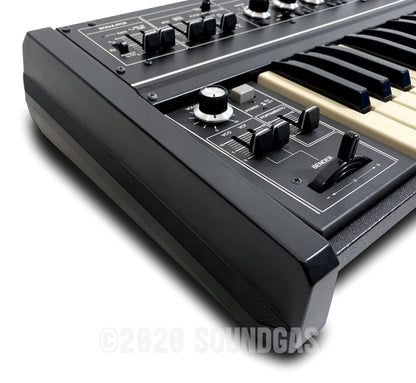 Roland SH-2 Synthesizer