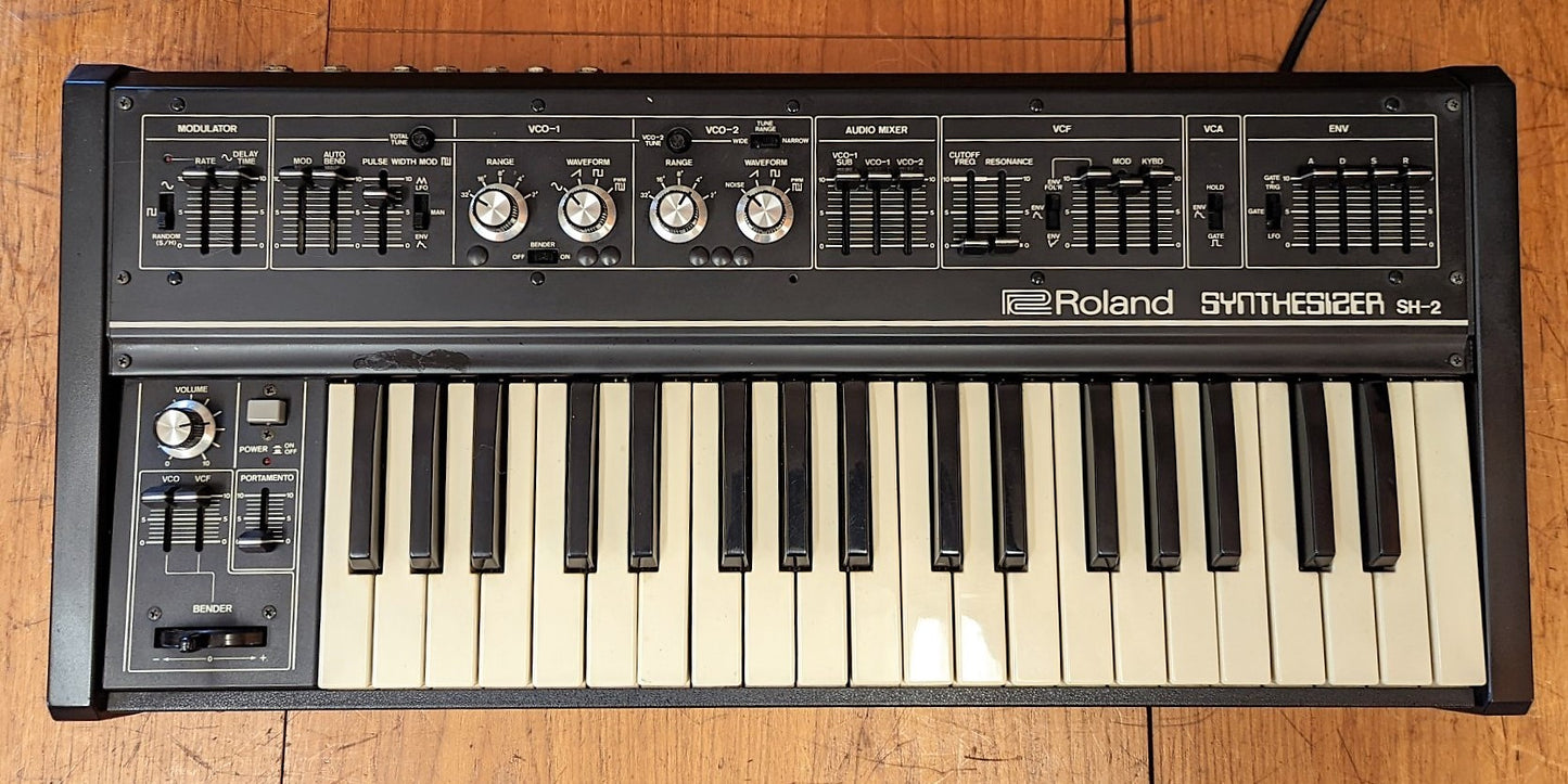 Roland SH-2 Synthesizer