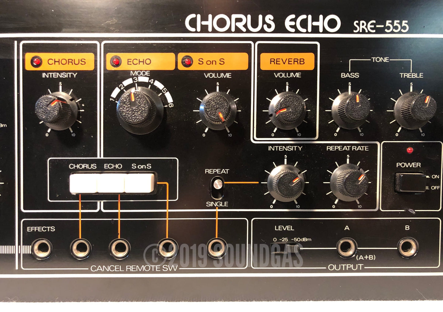 Roland SRE-555 Chorus Echo