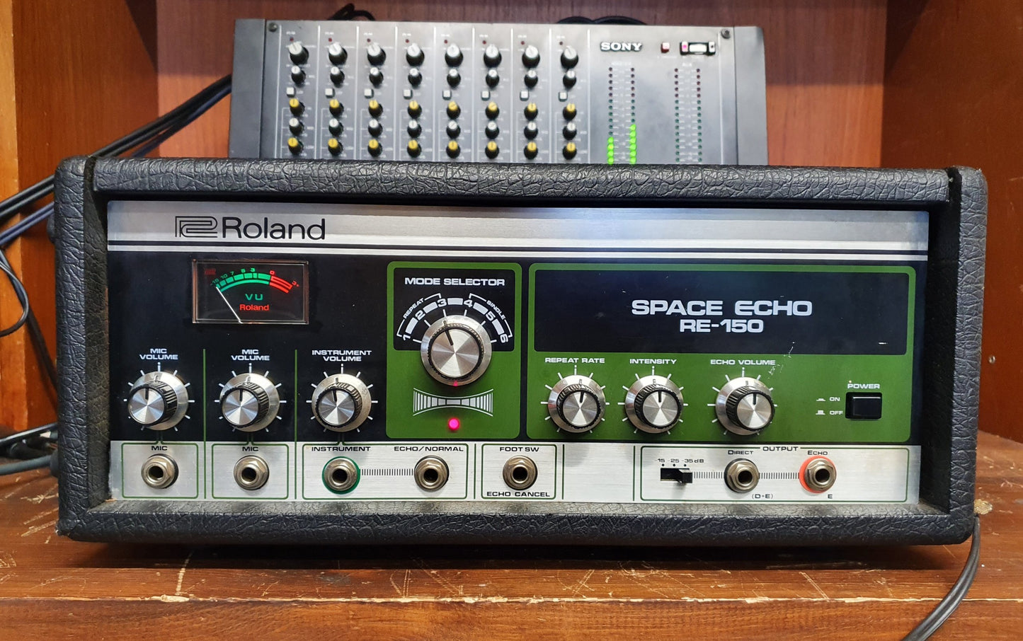 Roland RE-150 Space Echo