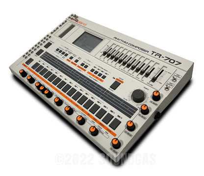 Roland TR-707 Circuitbent/Expanded (727 808 909 + 4 Soundgas Banks)