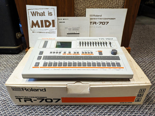 Roland TR-707 Expanded (727 808 909, + 4 Soundgas Banks)