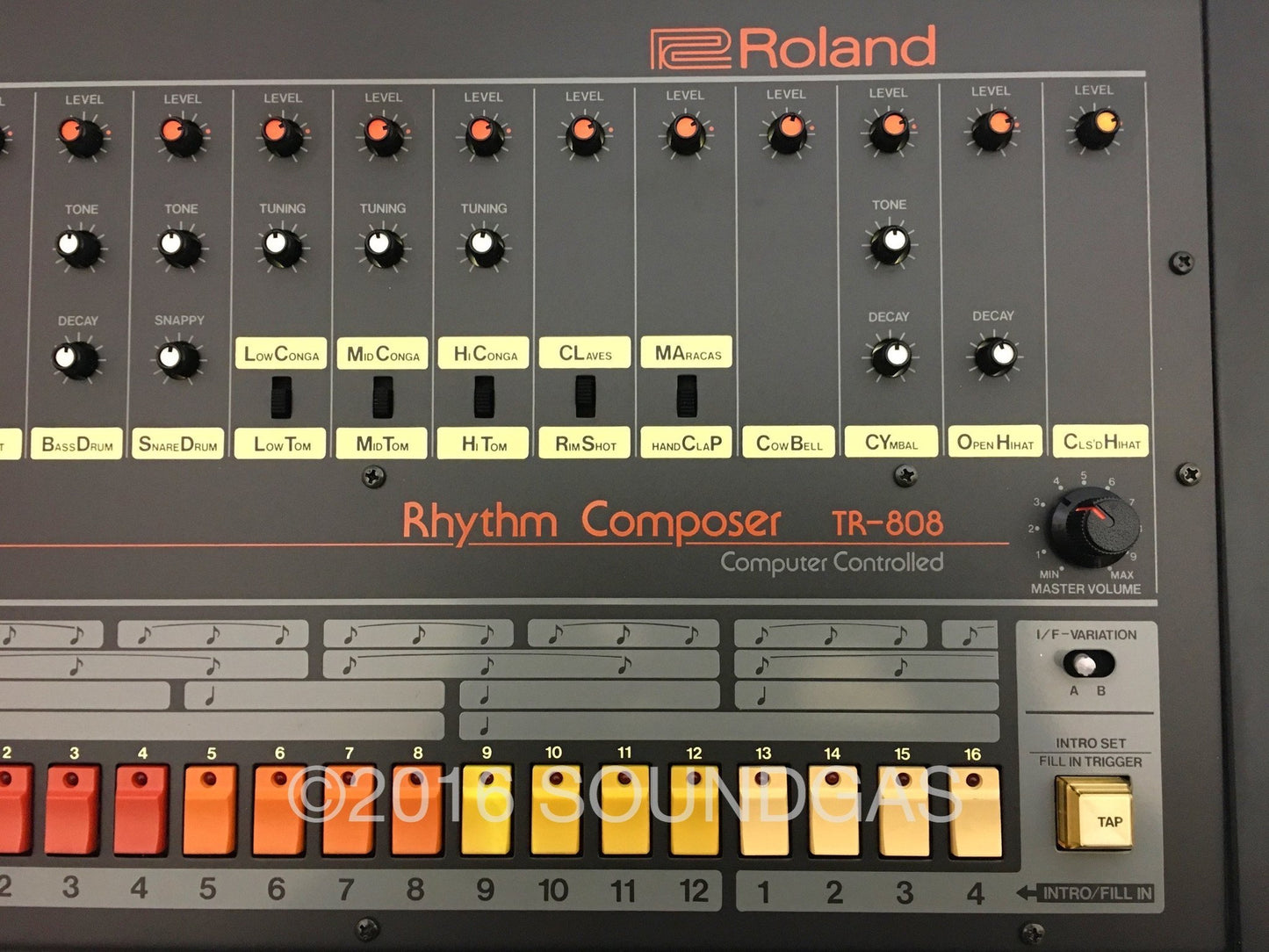 Roland TR-808 Rhythm Composer - Mint!