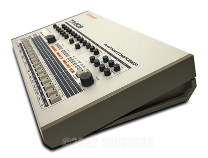 Roland TR-909 Rhythm Composer