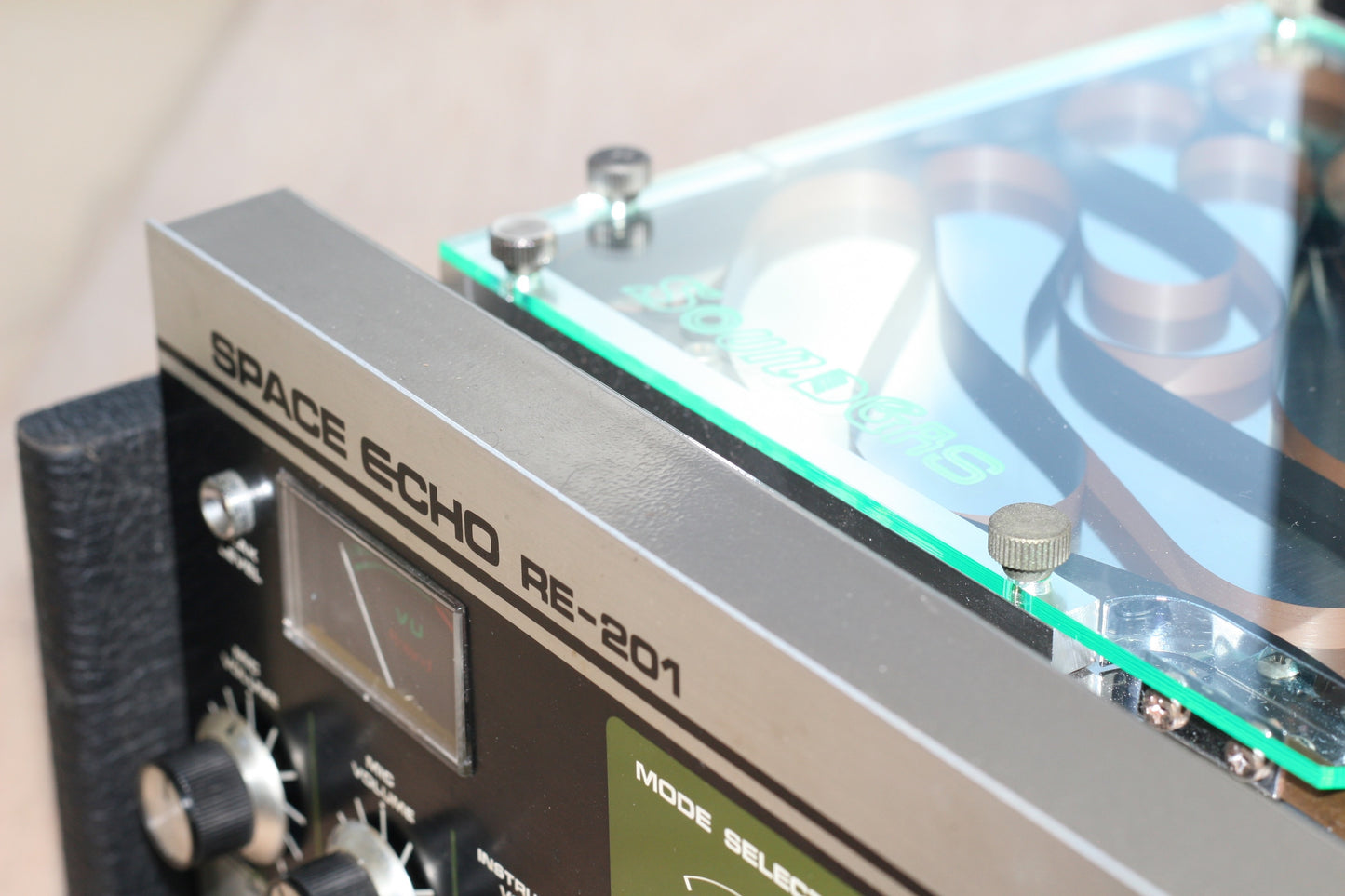 Roland RE-201 Space Echo Early Preamp Mod (Zero Head Gain)