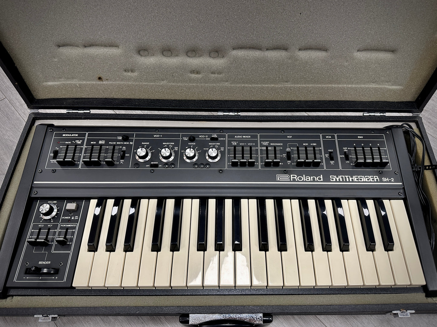 Roland SH-2 New Old Stock