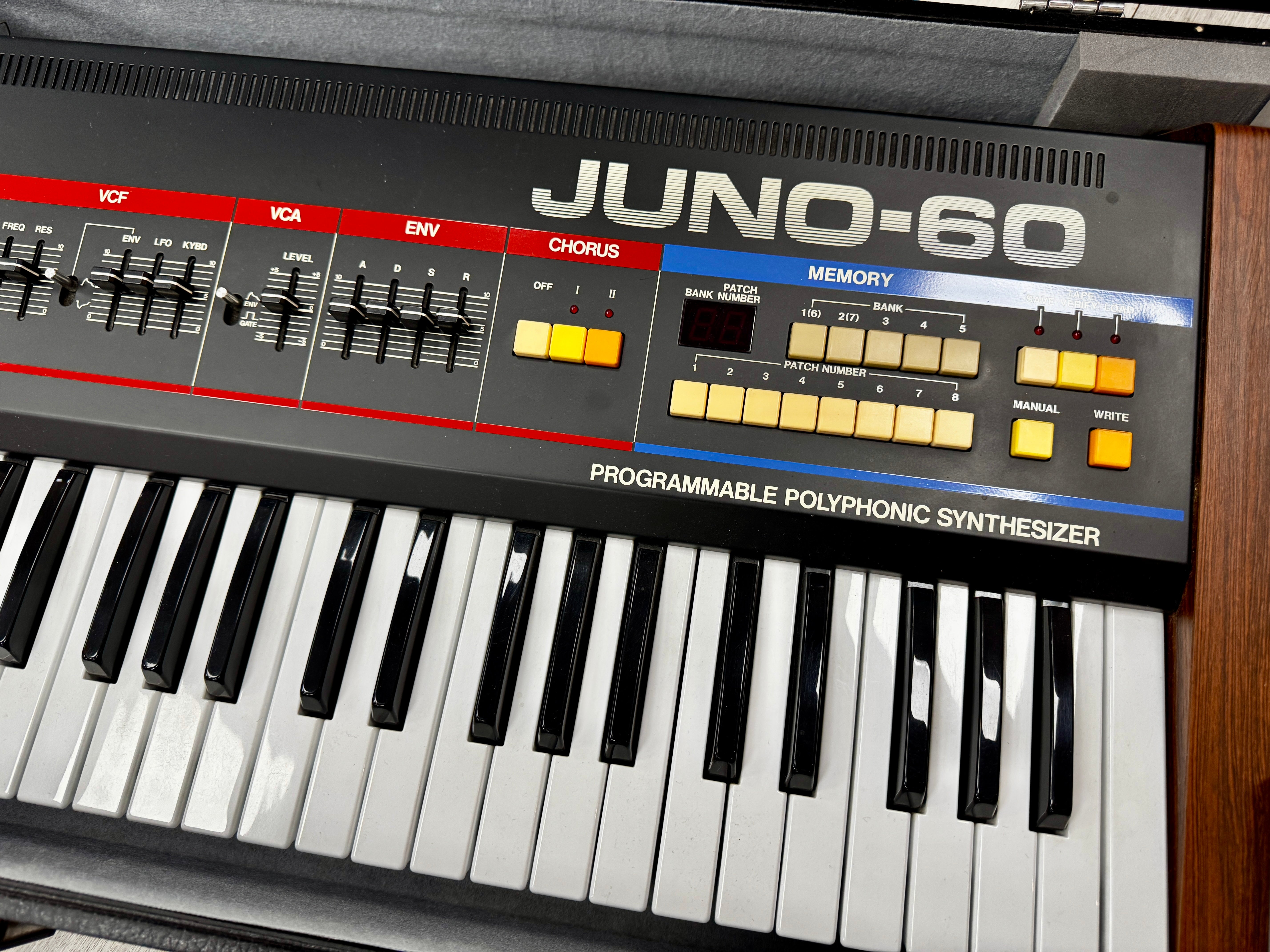 Roland Juno-60 Factory Fresh/Cased  - SN 291295