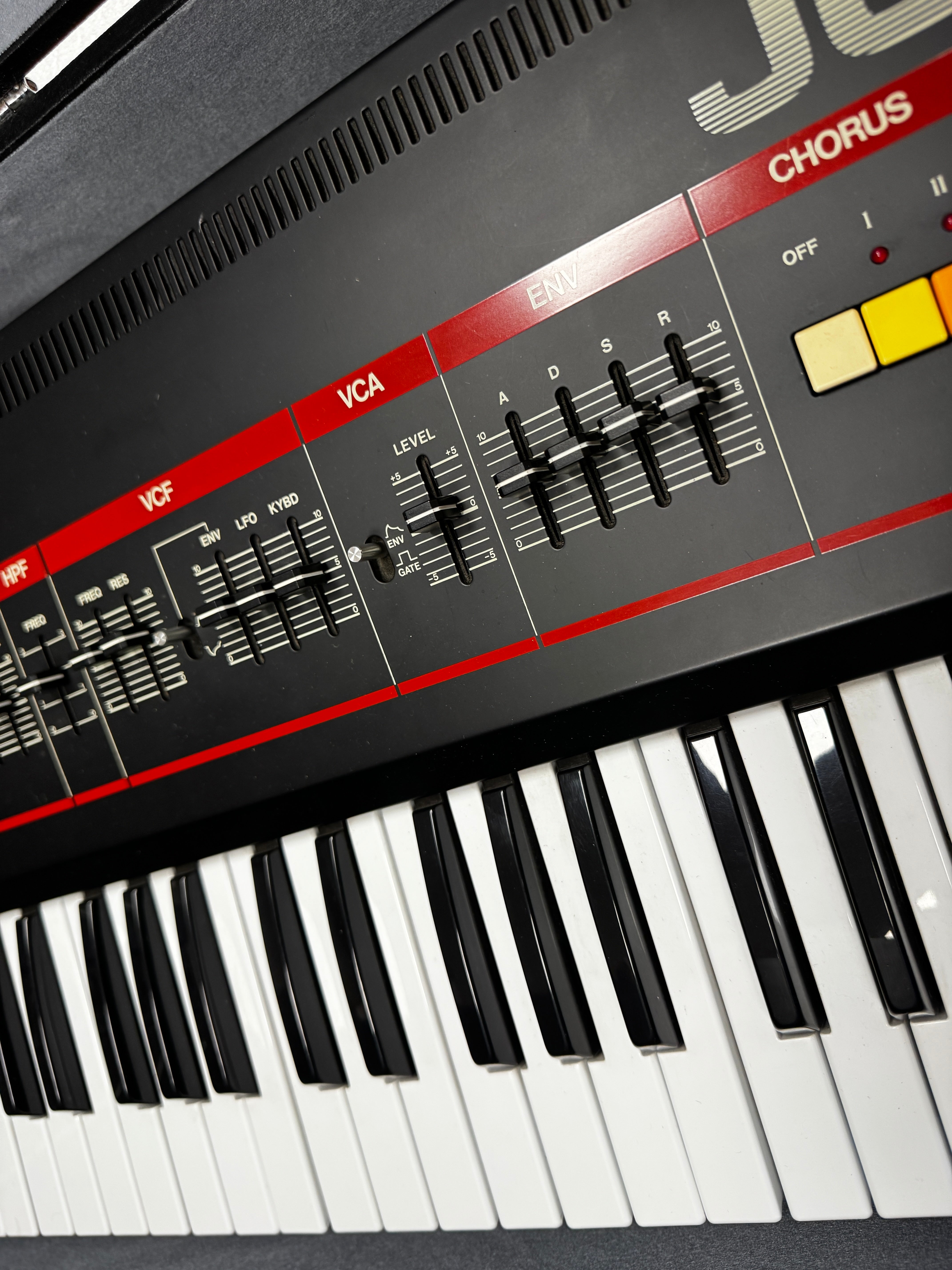 Roland Juno-60 Factory Fresh/cased - SN 289026