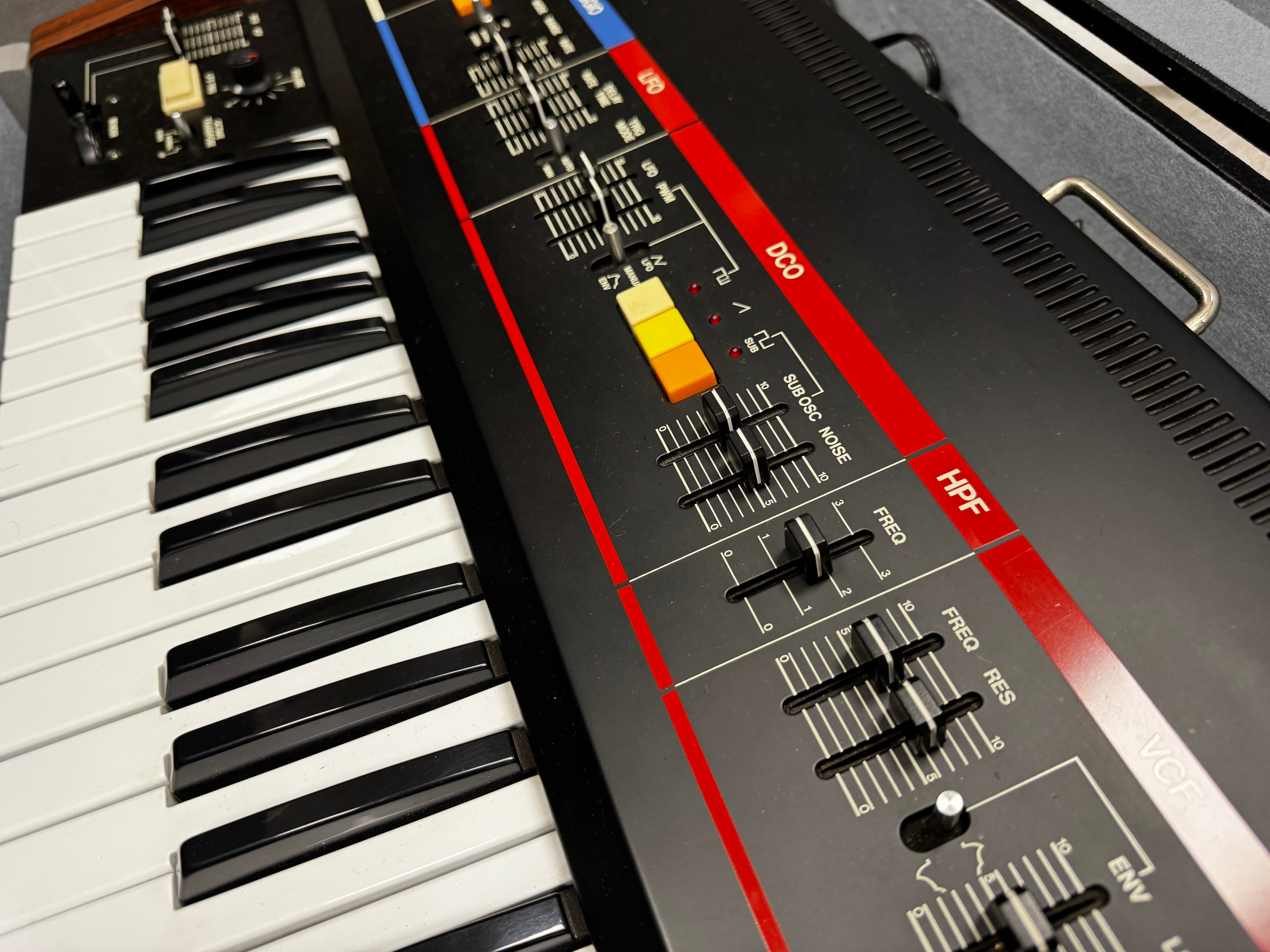 Roland Juno-60 Factory Fresh/cased - SN 289026