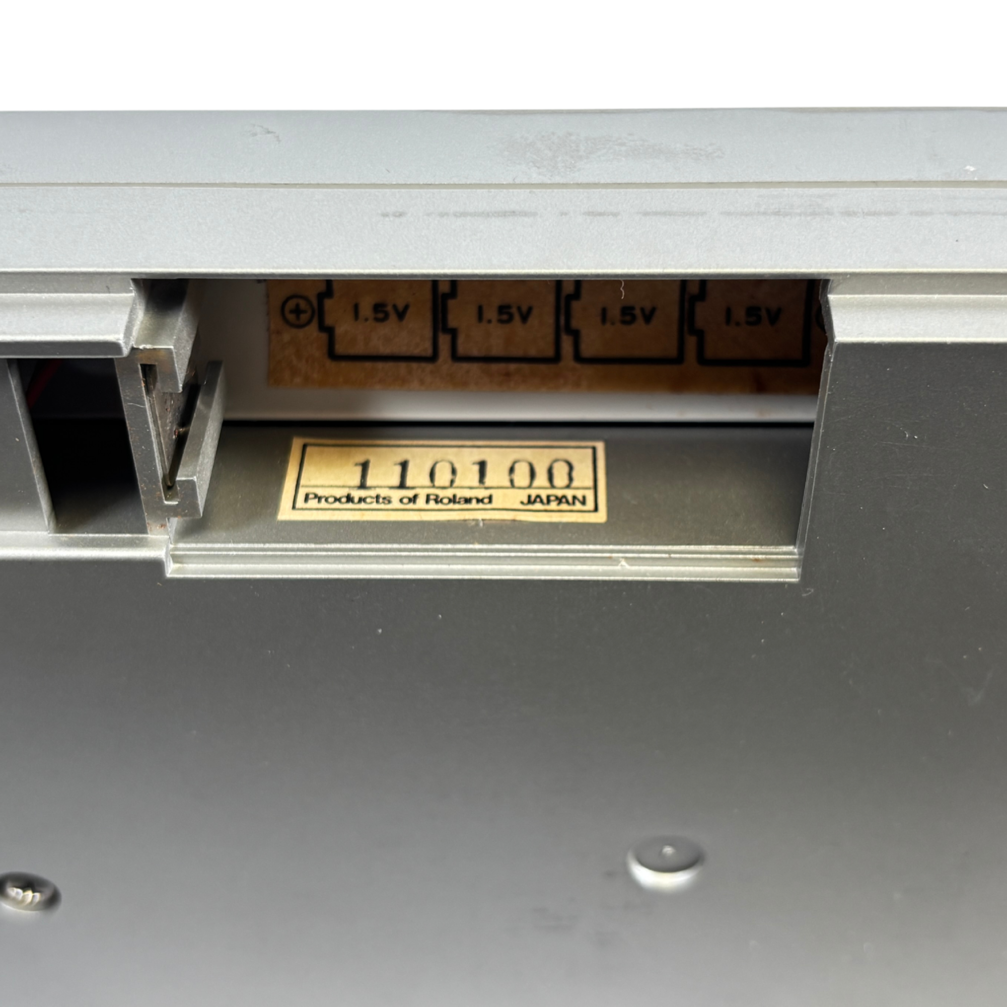 Roland TB-303 Bass Line - SN 110100 serial plate