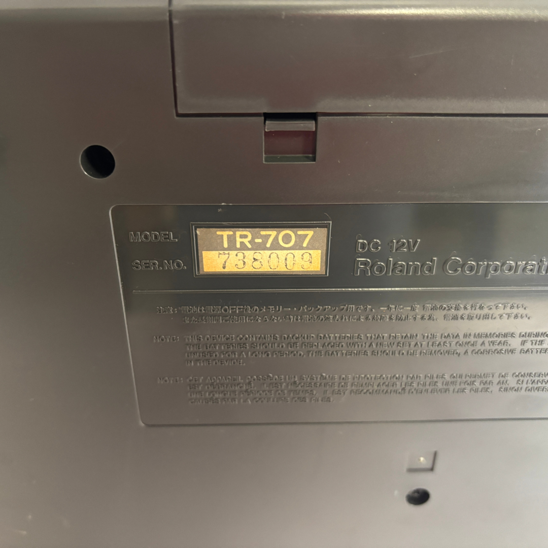 Roland TR-707 serial plate