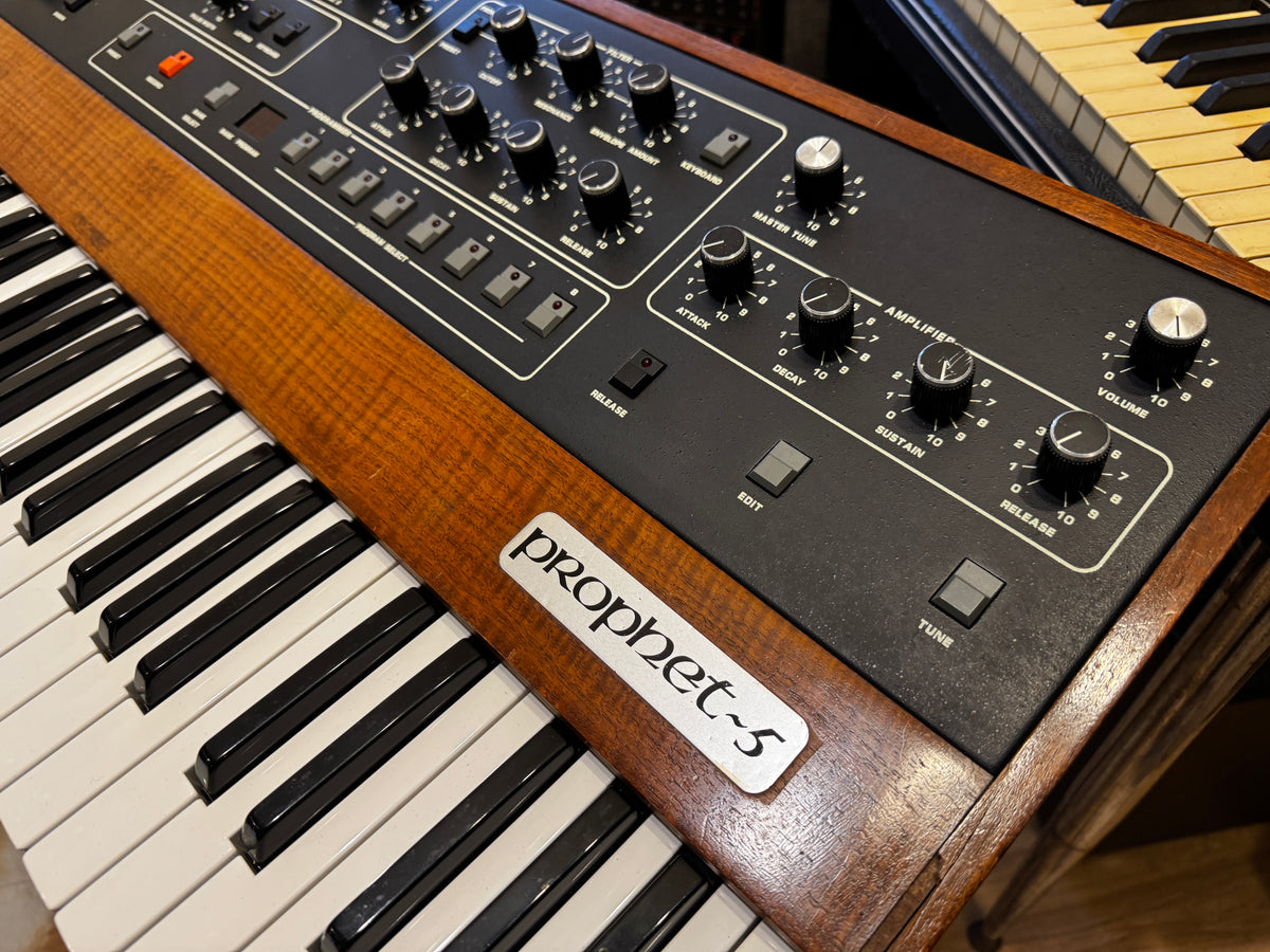 Sequential Circuits Prophet 5 Rev 2 MIDI