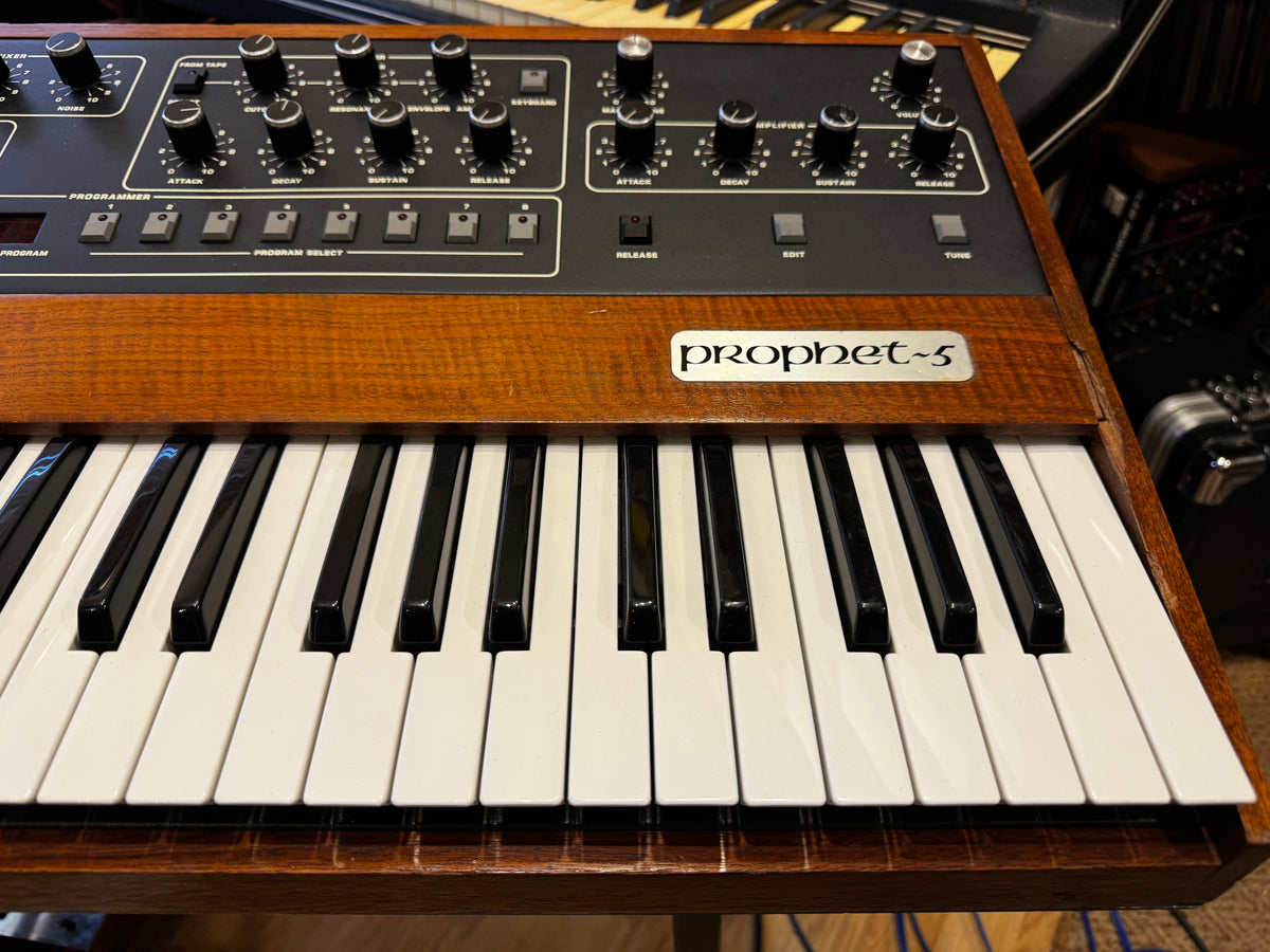 Sequential Circuits Prophet 5 Rev 2 MIDI
