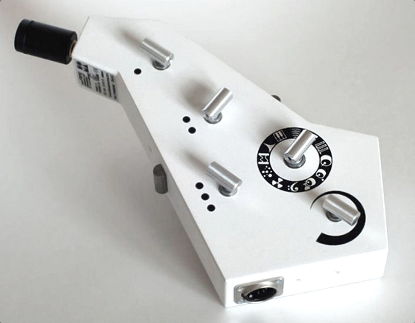 Soma Laboratory Pipe Dynamic FX Processor / Synthesizer (White)