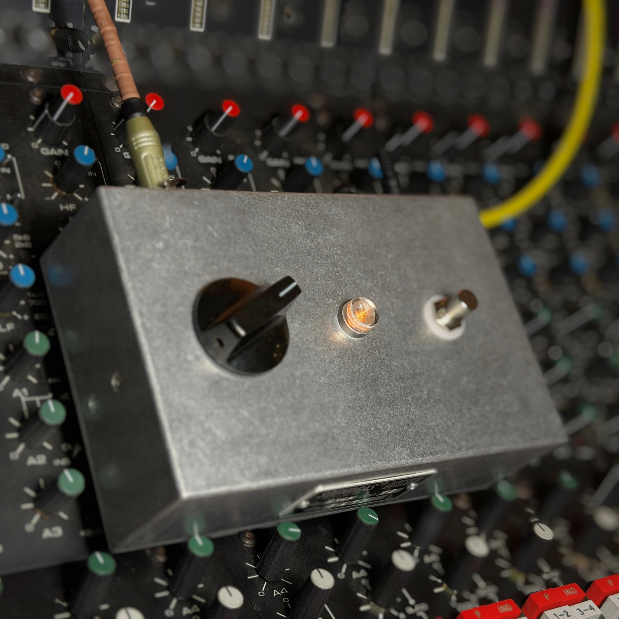 ギター CE Preamp TA.effects MATT BLACK Powder Coat Ksr Ceres Preamp Pedal | Prismatic Powders