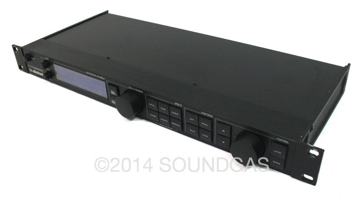 T.C. Electronic D Two (Left)