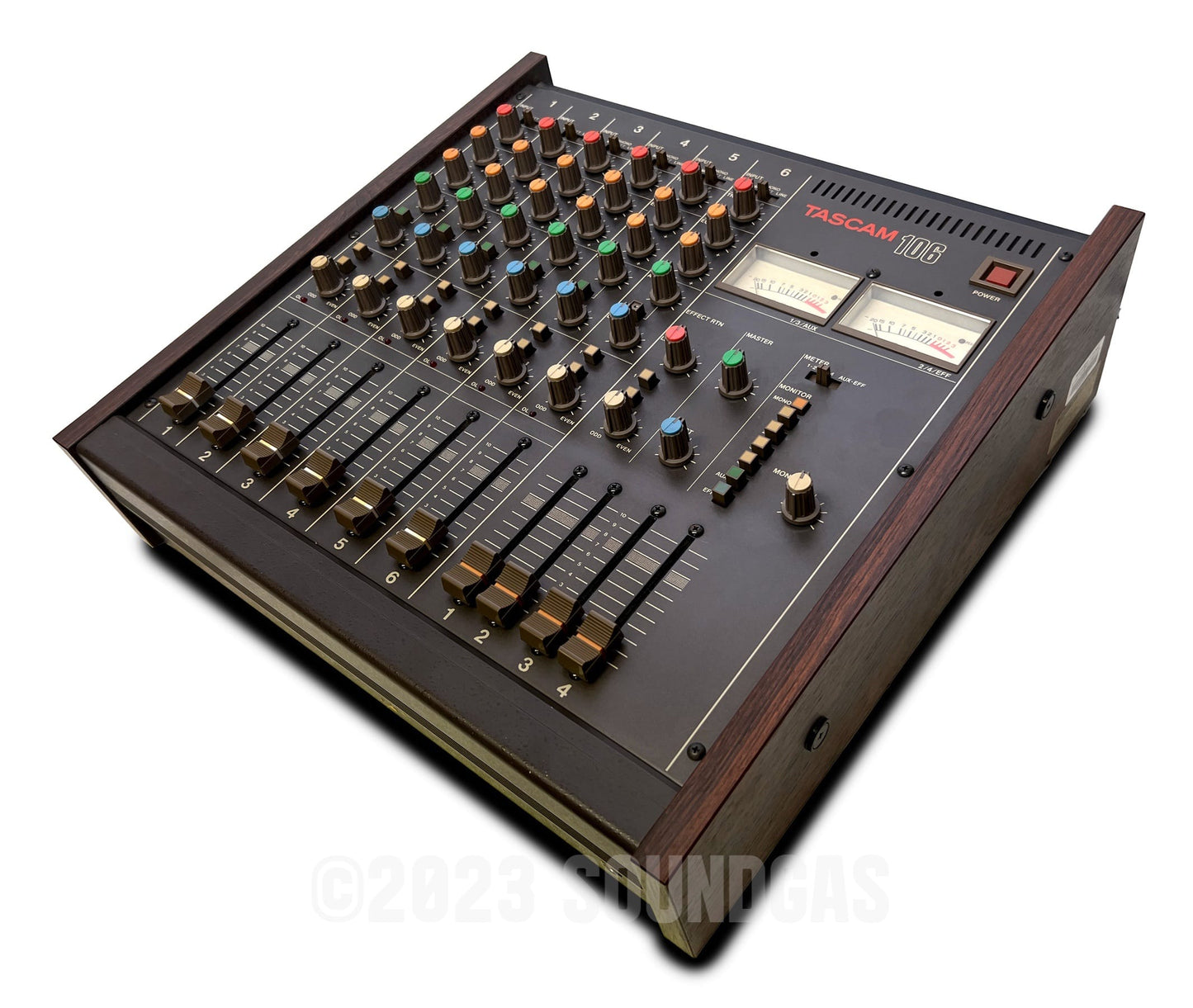 Tascam M-106 Mixer