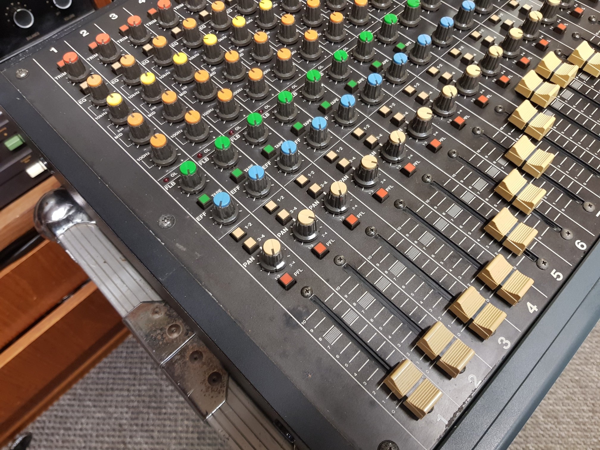 Tascam M-216 FOR SALE – Soundgas